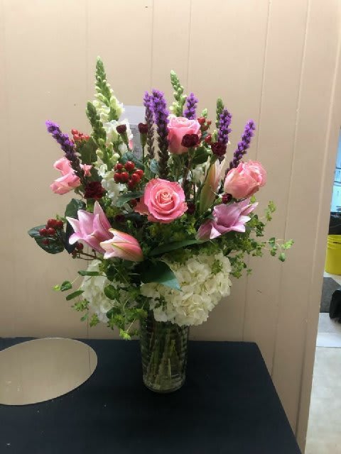 Custom Bouquet Enchanted Love Garden  - Enchant your love with a exquisite vase of a garden of gorgeous in a vase. A most delicate arrangement of lilies, roses, hydrangea and liatrice will add a little extra love to the heart of your special someone.   This is a made to order arrangement CUSTOM BOUQUET where in each arrangement, Flowers will vary, please note if you have a preference.