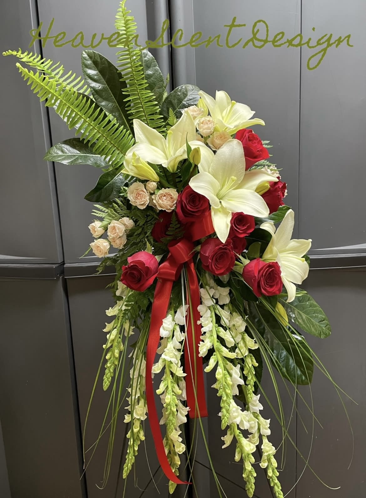 “ANNETTE” - A sophisticated expression of your sympathy sent to celebrate a beautiful life. Many color combinations available. State your color preference in the florist instruction section.