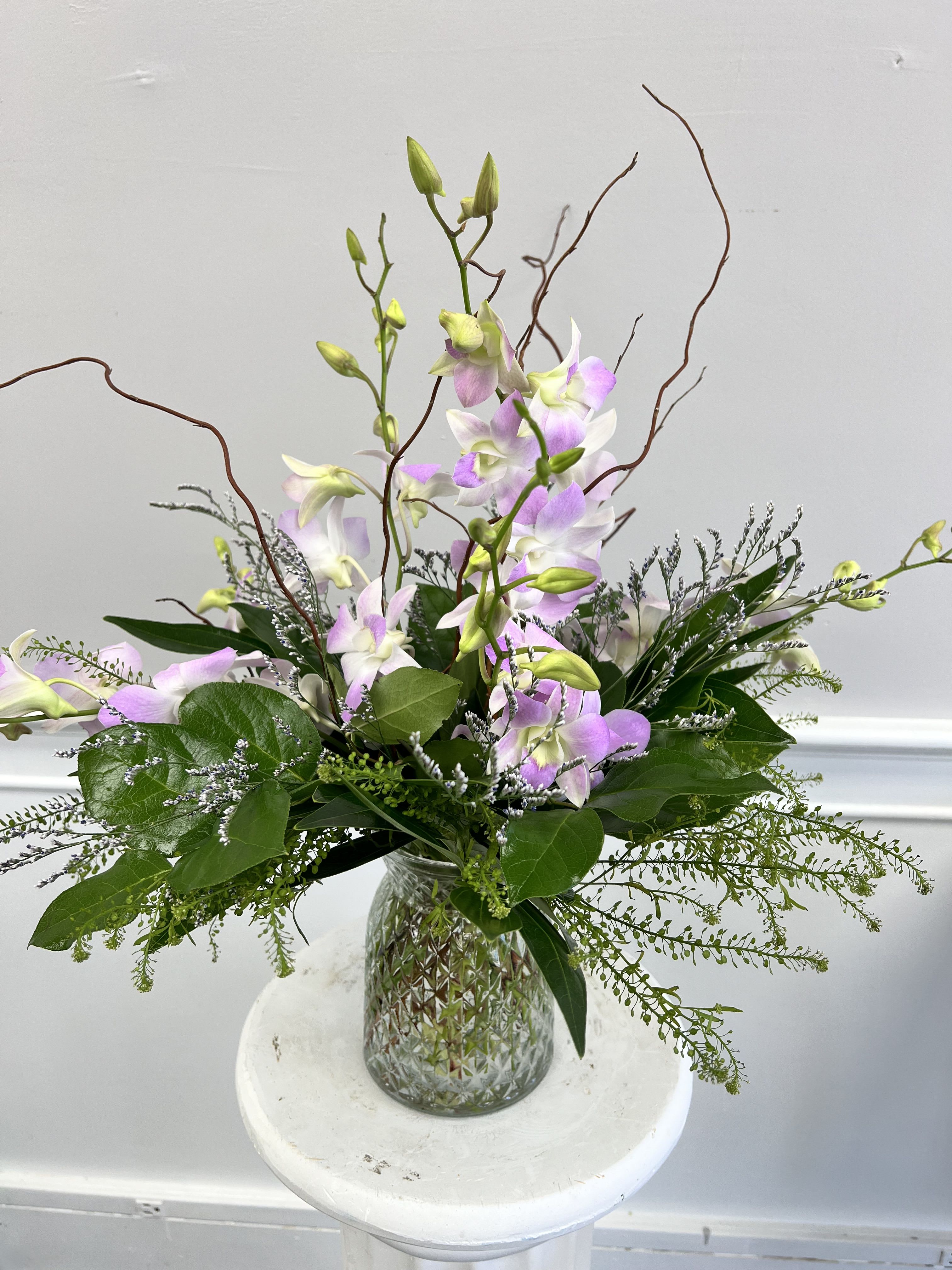 Modern Elegance Orchids  - Modern Elegance with Dendrobium Orchids , Colors will vary 