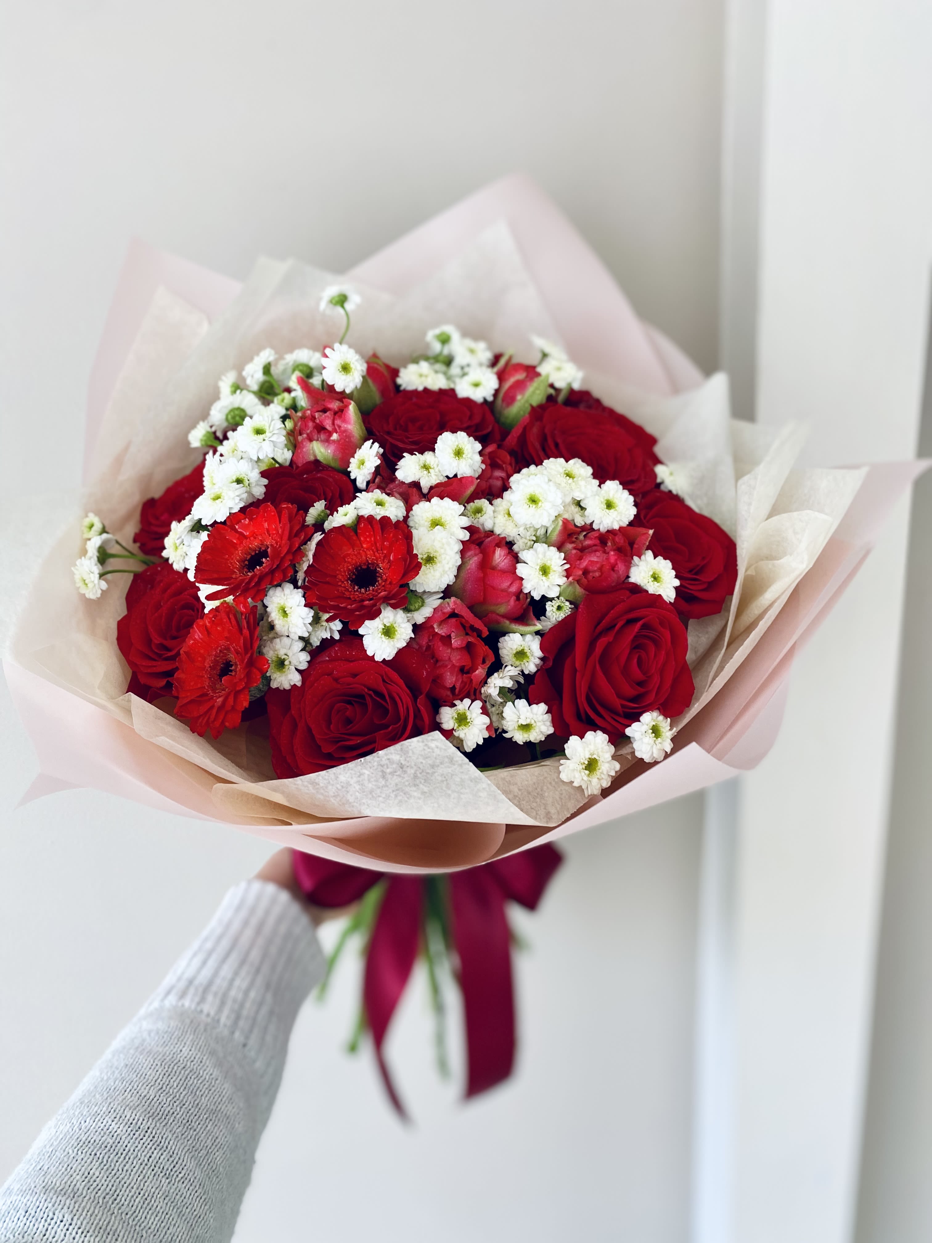 I'm so glad YOU are MY PERSON - Awww, this cute and lovely bouquet holds all your heart in it! Dozen red roses, complimented with double tulips and Gerbera daisies will make her smile!   - red roses - tulips - color may vary upon availability - Gebera daisies - color may vary upon availability - filler flowers Will come nicely wrapped, NO VASE! Complimentary flower food and Instructions on how to take care of flowers will be included. 