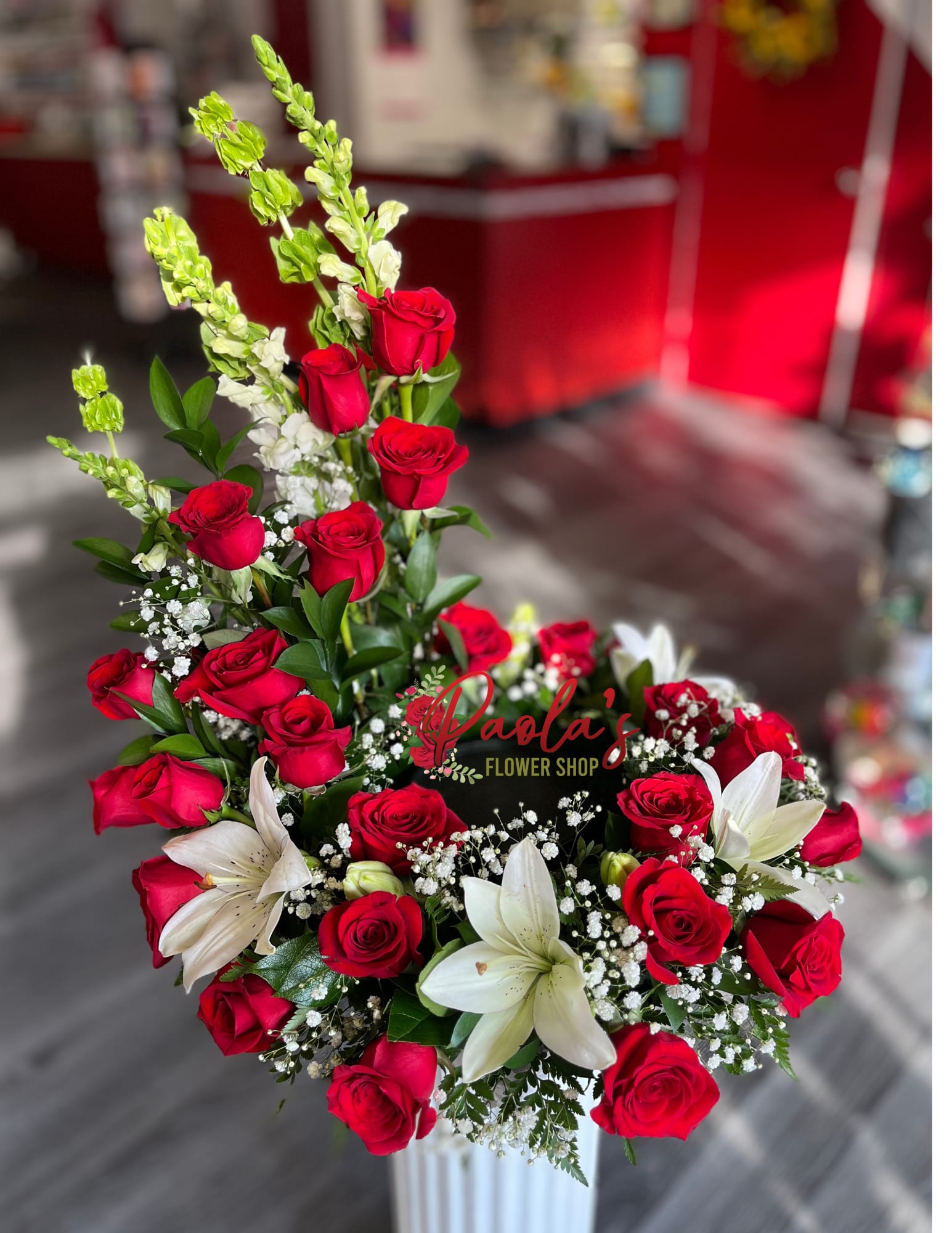 In our hearts cremation wreath - Cremation wreath center opening for your beloved. 