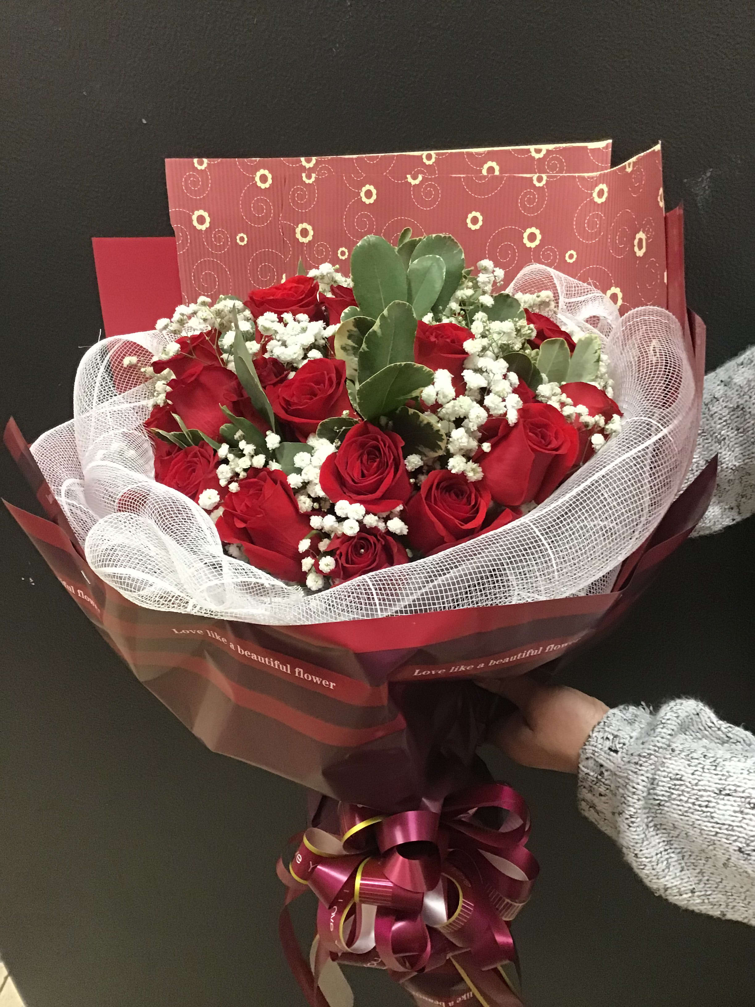  Special  Style Warping (BQ28)  - 24 roses wrapped Hong Kong Style