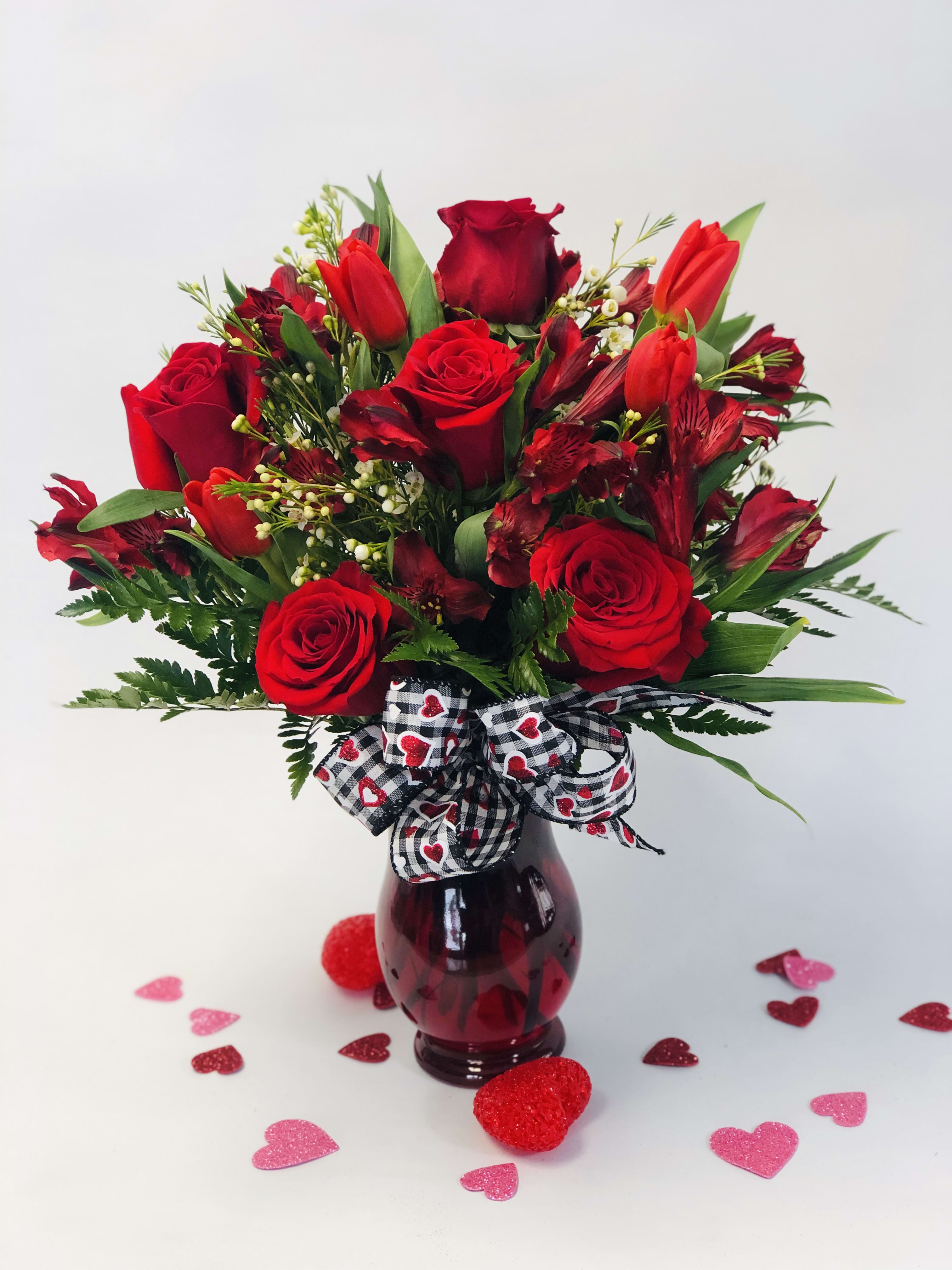 #Lover - Red roses &amp; others mixed red flowers