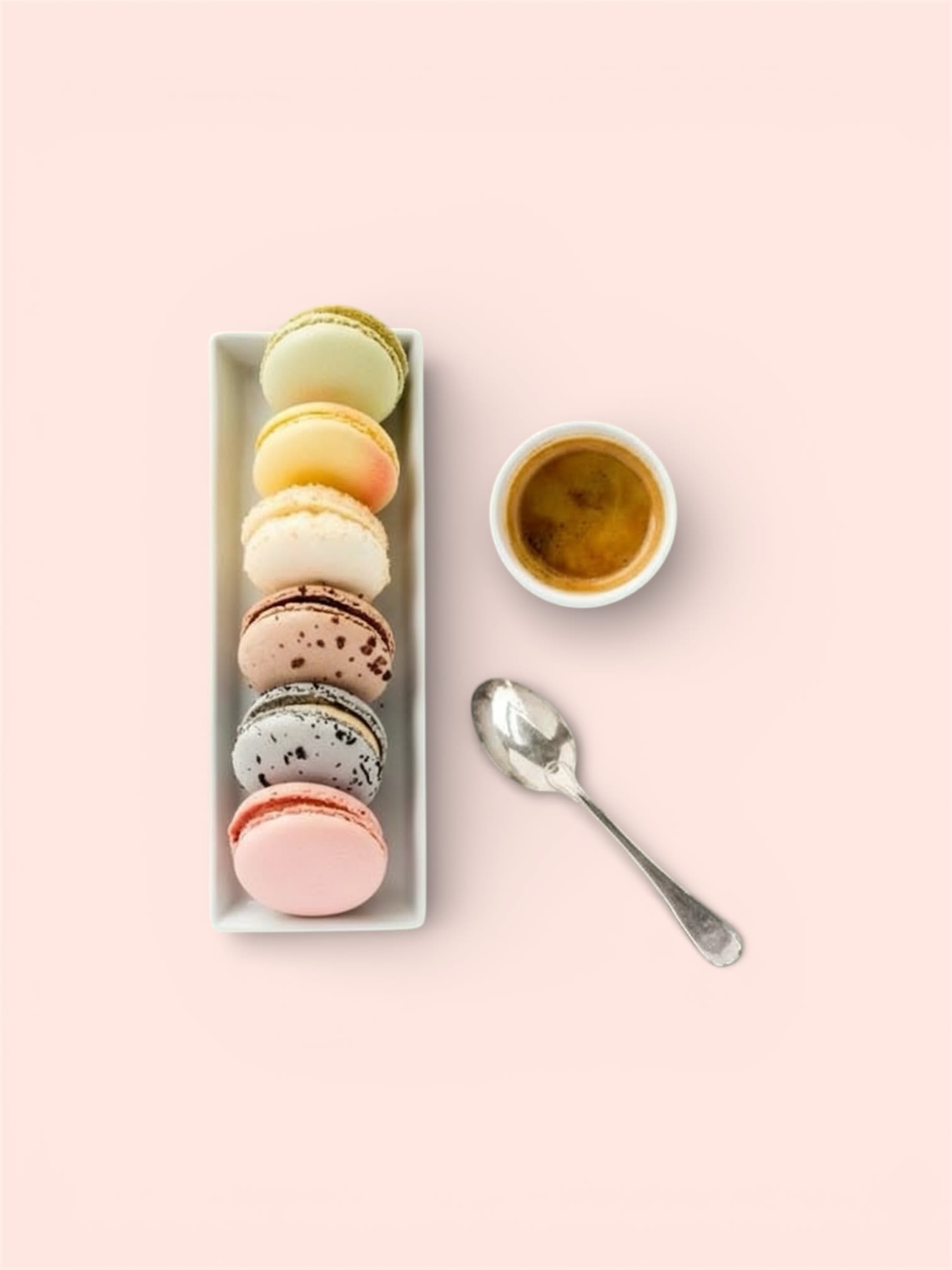 The Organic Macaron Edit - A curated assortment of boutique French macarons made with organic, naturally sourced ingredients and no artificial additives. Elegant, indulgent, and thoughtfully crafted.
