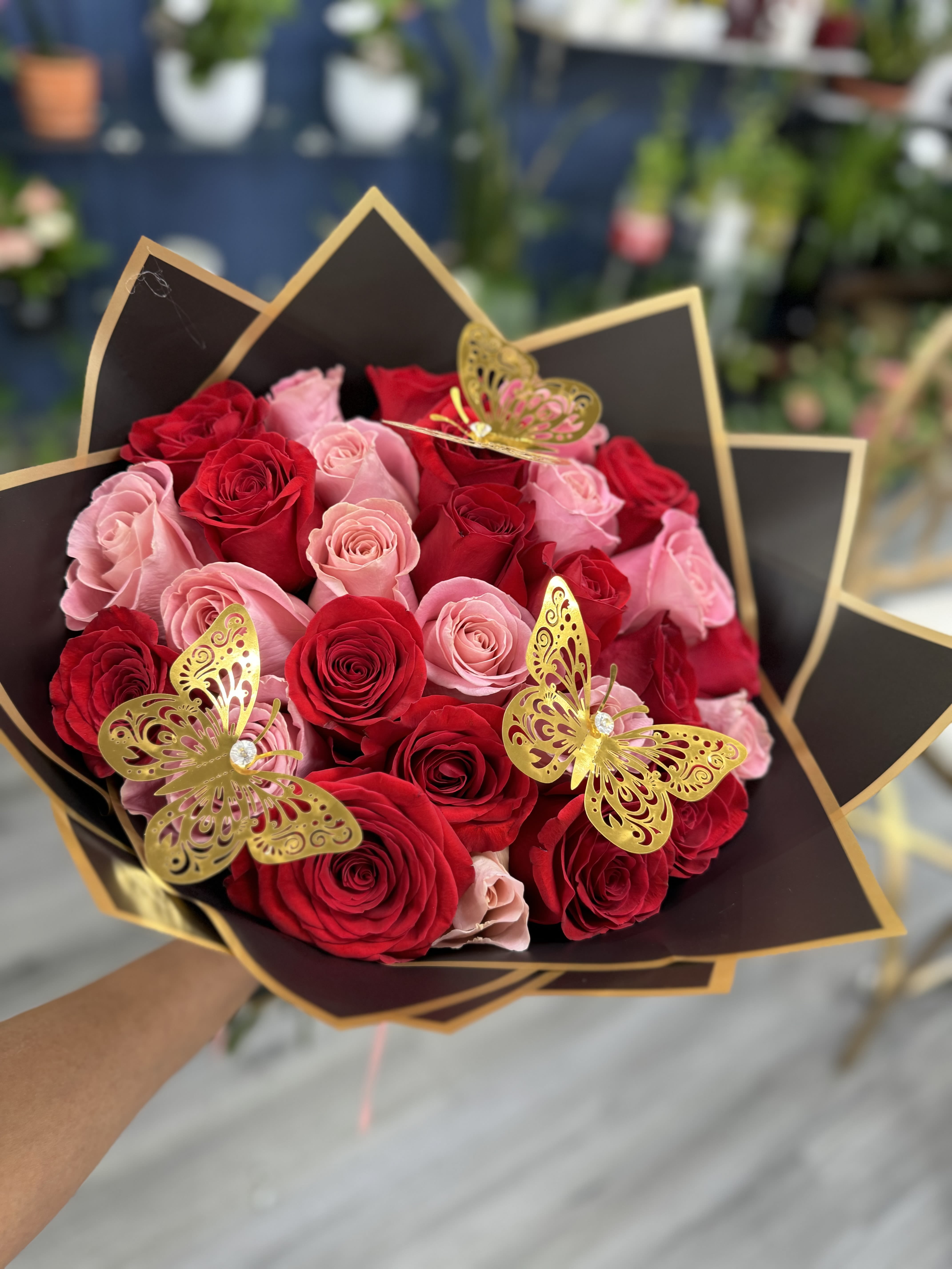 Duo of Love  - Duo of Love ️ A harmonious blend of 30 red and pink roses, wrapped in elegant Korean paper. A bouquet that symbolizes the perfect union of passion and tenderness. 