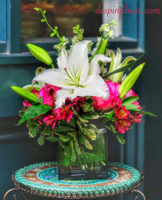 Star by Donna - This short but sweet arrangement shines bright like a star! 