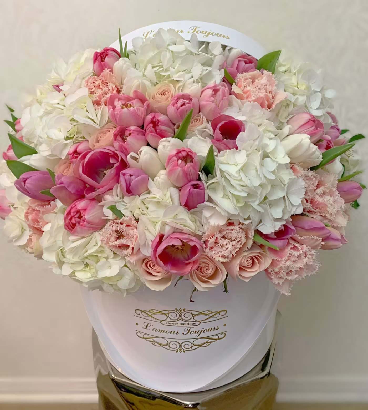 Tulips Obsession Signature Box - Mix of premium tulips and hydrangeas in a Large Signature Box