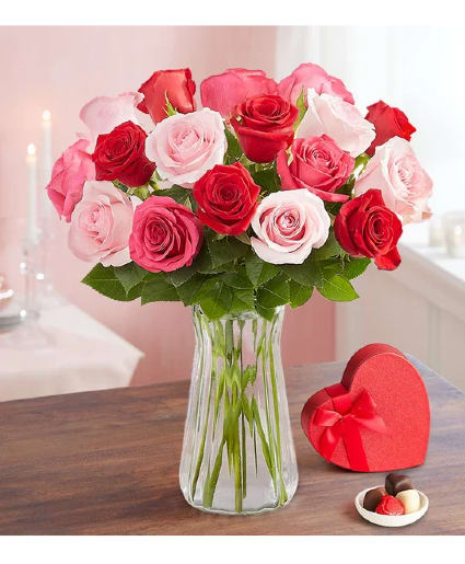 ENCHANTED MIX ROSE &amp; CHOCOLATE GIFT SET -  There’s something so enchanting about our medley of Valentine’s 18 roses &amp; Chocolate. Classic red mixes with shades of pink for a romantic surprise to lavish the one you love. Call our shop to order or order flowers now from our website!Standard: 18 Roses. Deluxe:24 Roses. Premium: 36 Roses