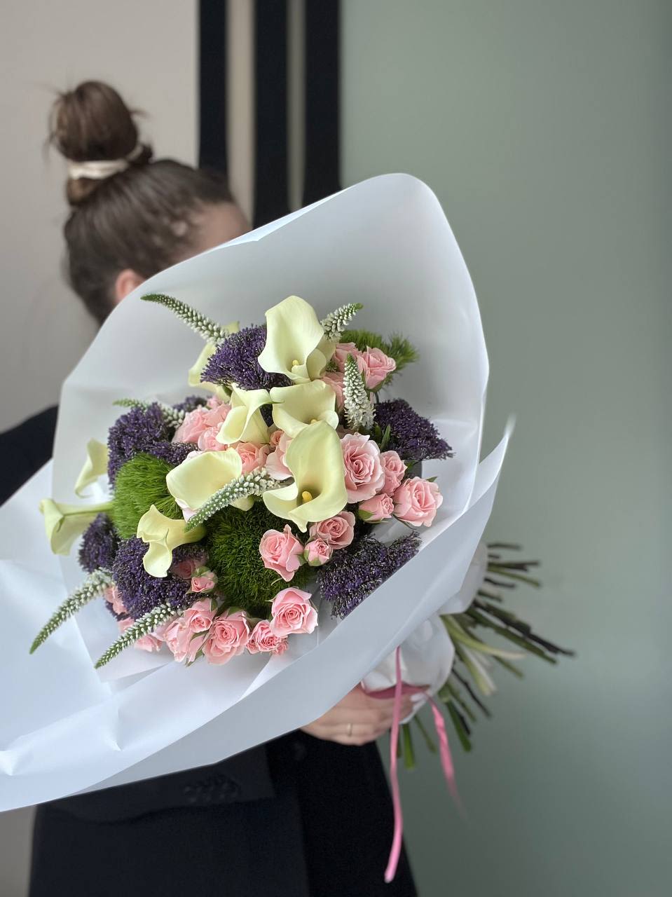 Adele - Bouquet “Adele” – a symbol of elegance and harmony. Pure white calla lilies represent grace and sophistication, soft pink spray roses add a touch of romance, while the elongated Veronica blooms and fluffy trachelium create depth and texture.  This bouquet is a perfect gift for a special occasion – a birthday, an anniversary, or simply as a heartfelt gesture.   