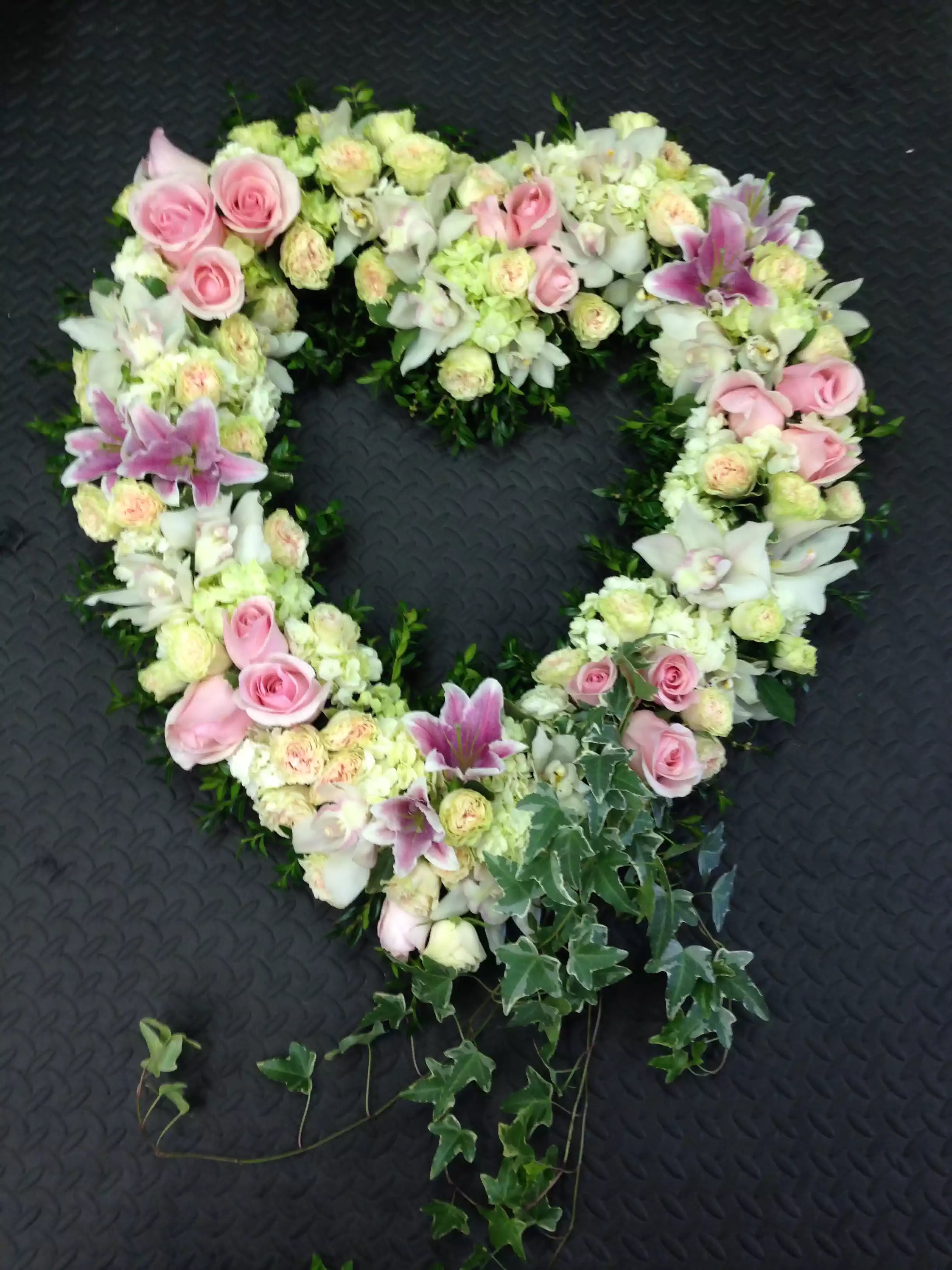 Elegant Lady - Creams and soft pinks to honor a very elegant lady 