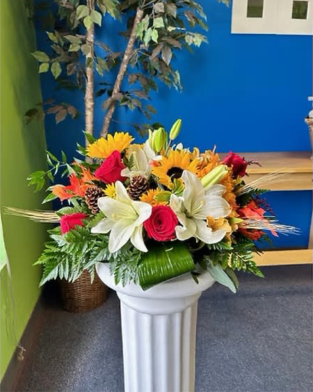 Be Thankful  - Celebrate Thanksgiving with this centerpiece full of color. Decorate your table and be thankful!