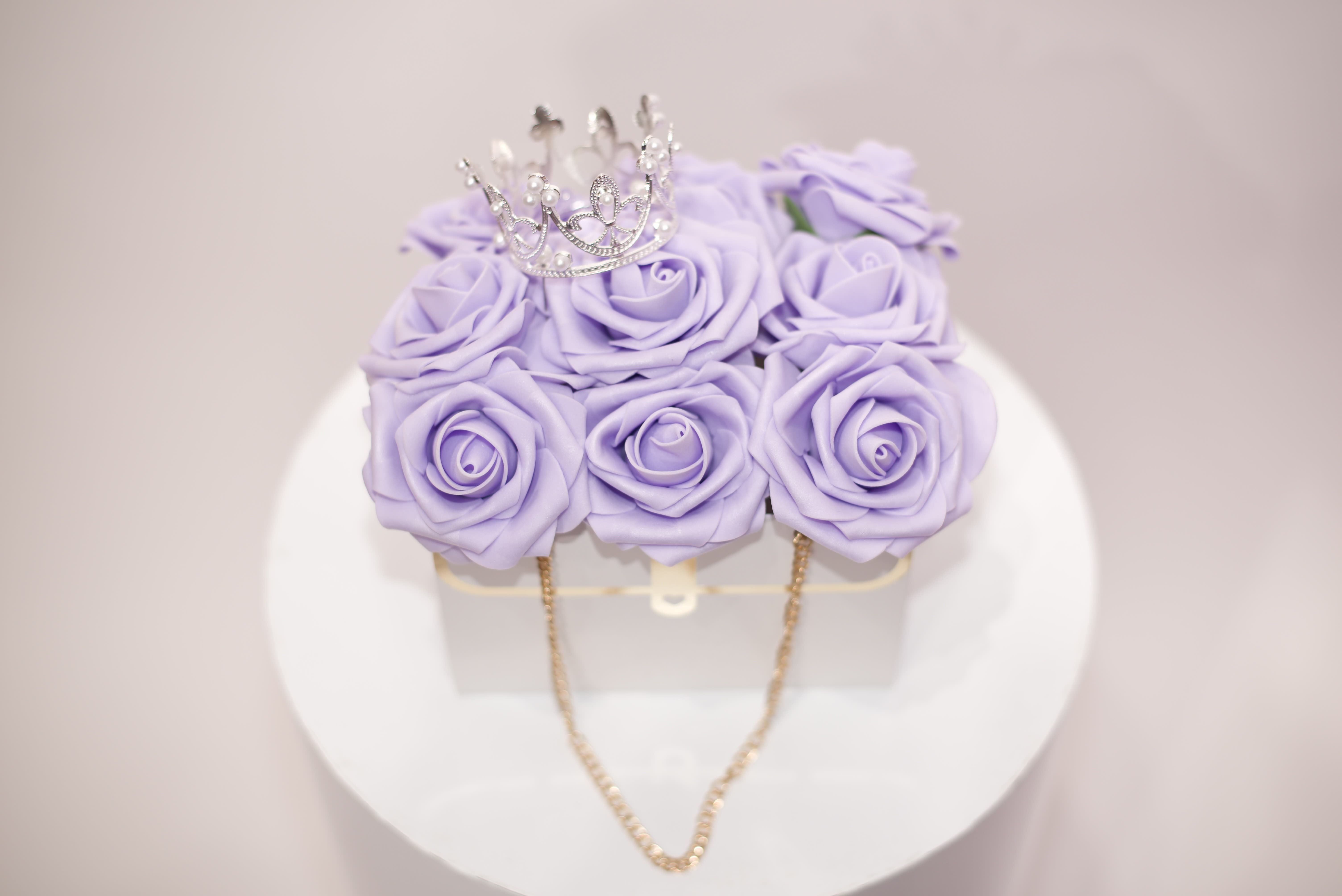 Hand bag artificial lavender  - Hand bag artificial lavender roses  Decorative with white hand bag box, artificial roses, crown and butterfly 