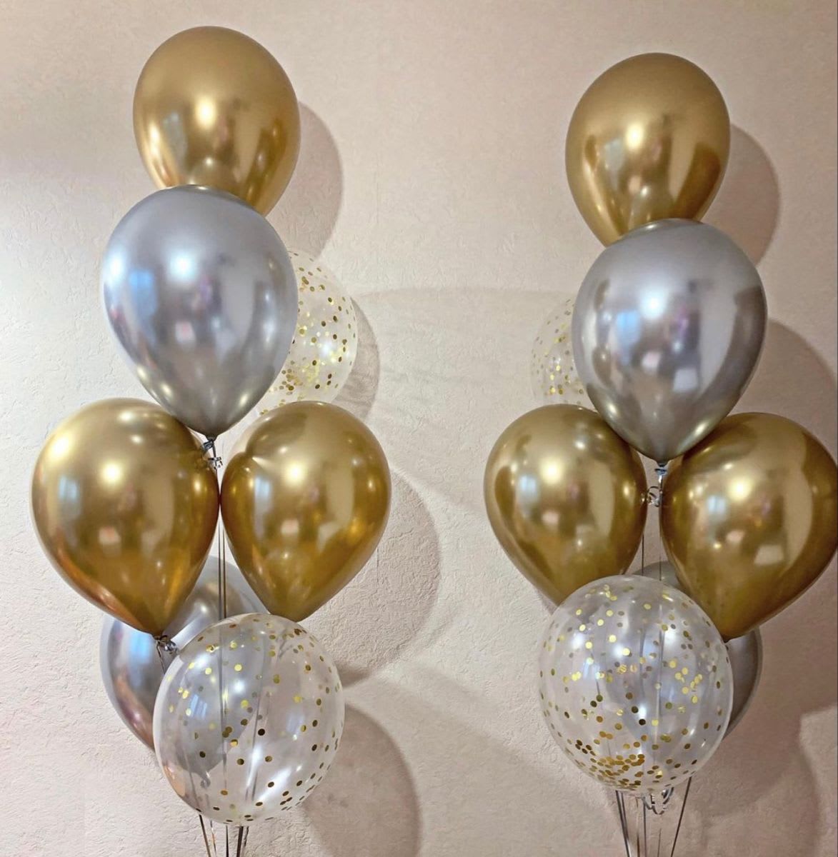 #235 MIX - set of 7 latex balloons, 3 gold 2 silver and 2 transparent and balloon weight