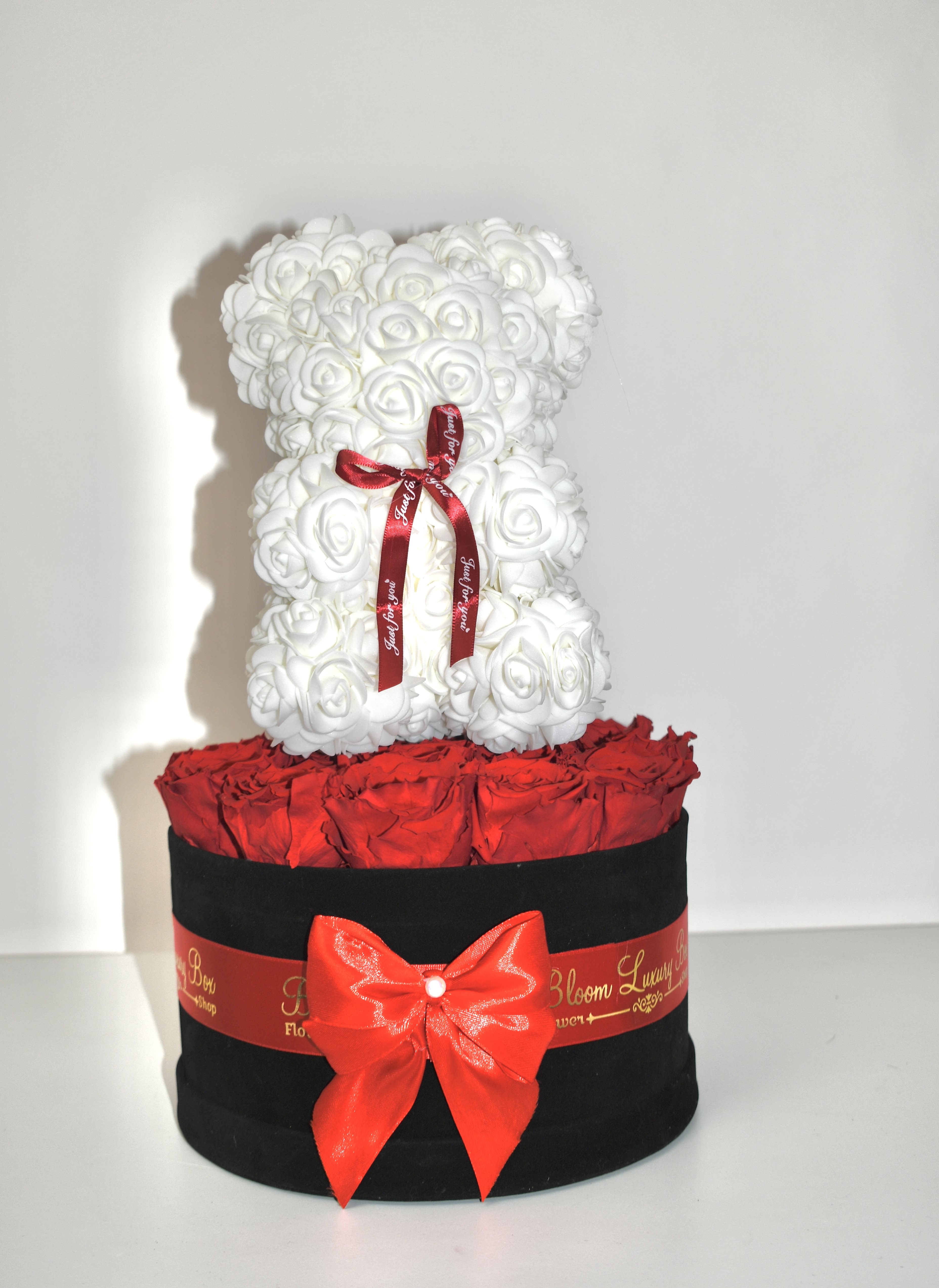 Pure Romance Set  - Set of 12 or 17 red roses in box + teddy bear 