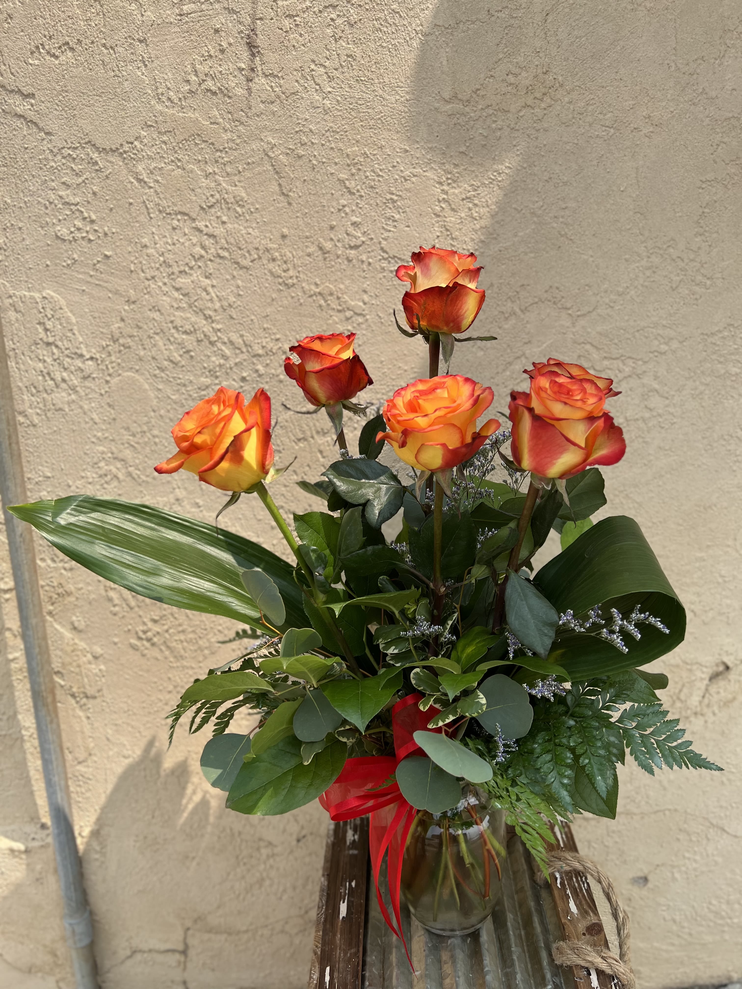 Confetti Sprinkles - Beautiful Confetti Roses &amp; Specialty Greens.