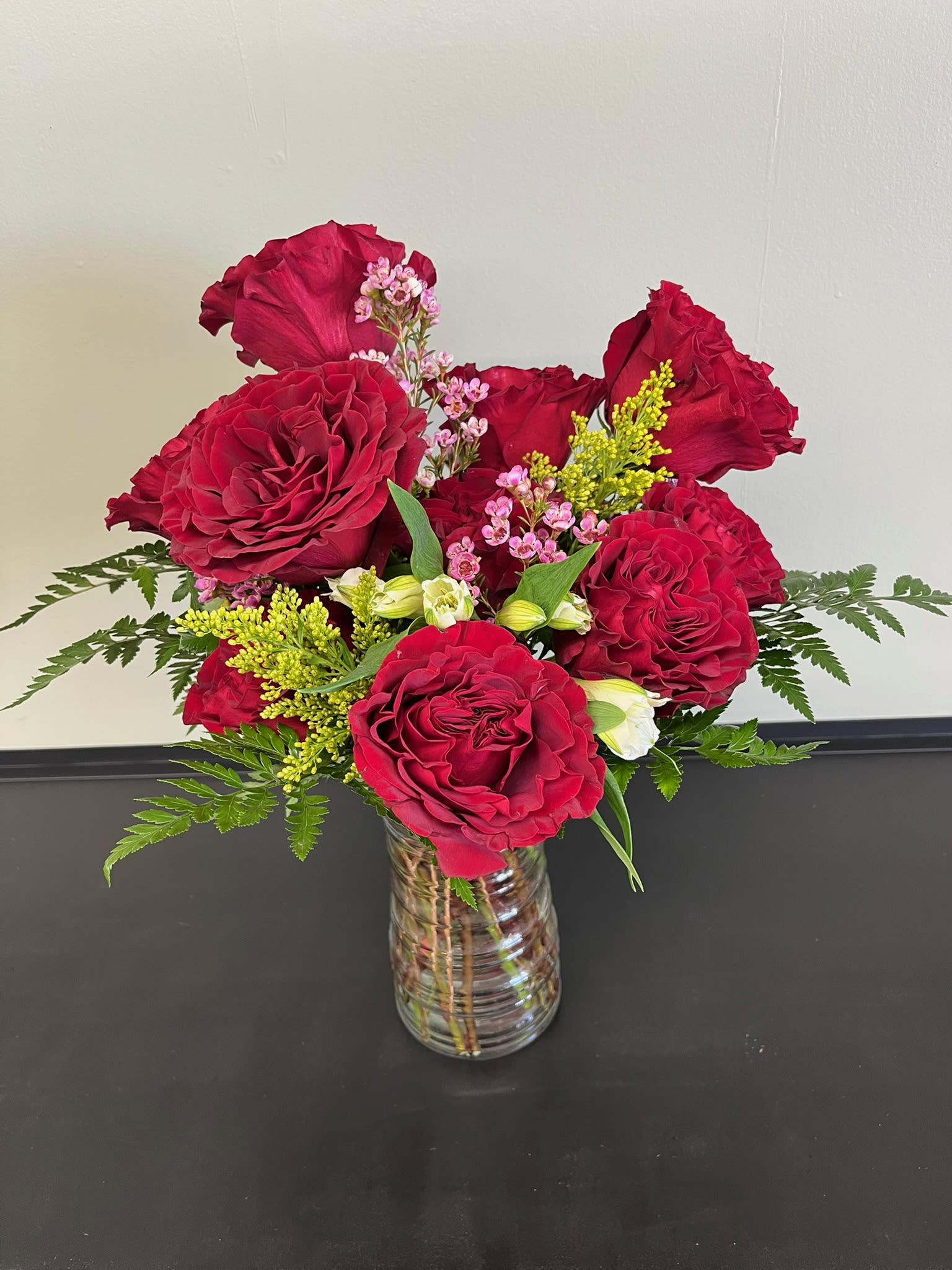1 Dozen Red Roses - 1 Dozen Red Roses 