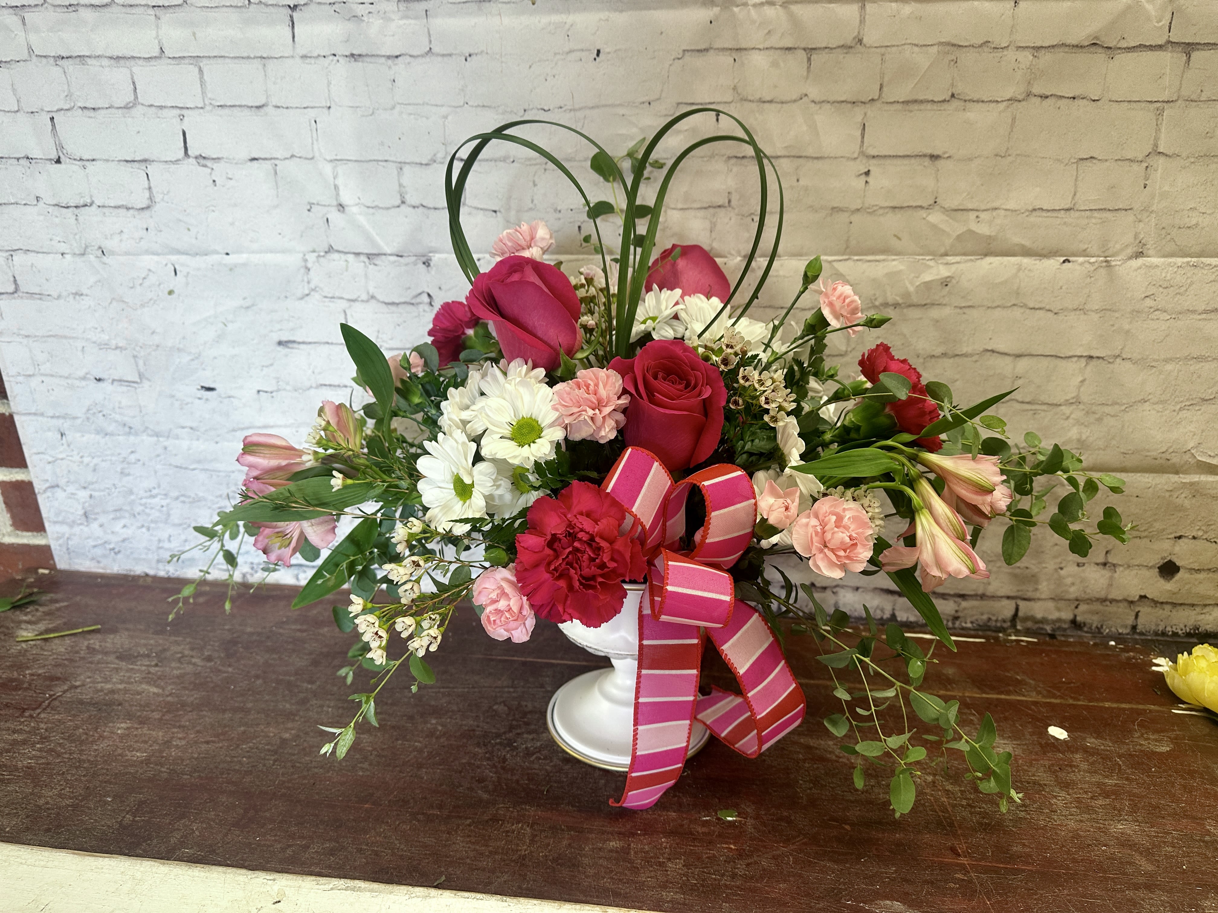 Blushing hearts - White pedestal with flirty pink florals and perfect heart touch