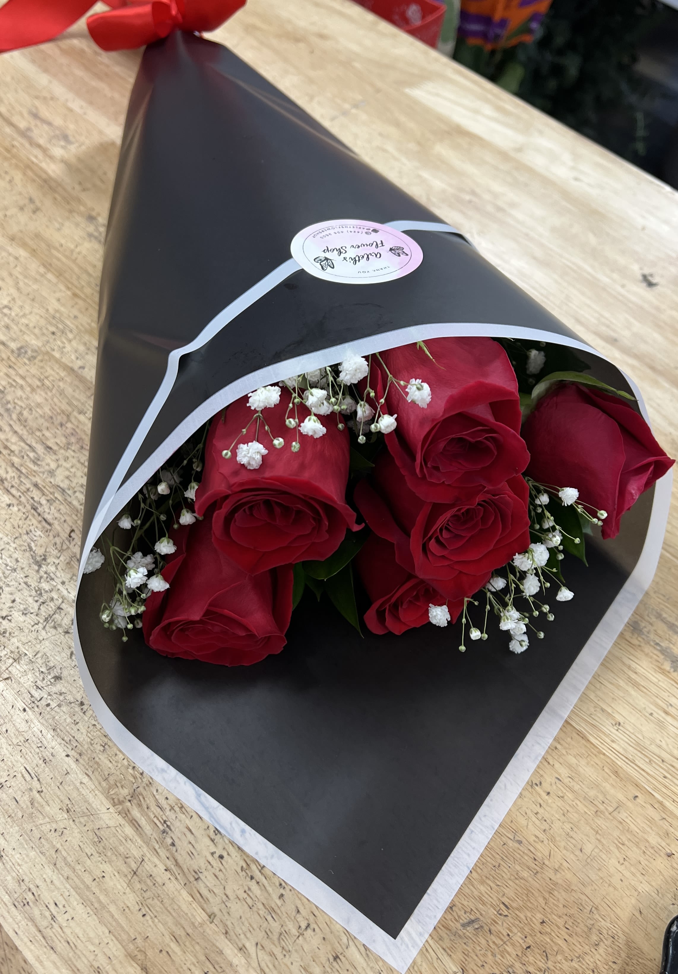 6 Red Roses Bouquet  - Buyer will receive 6 red roses 