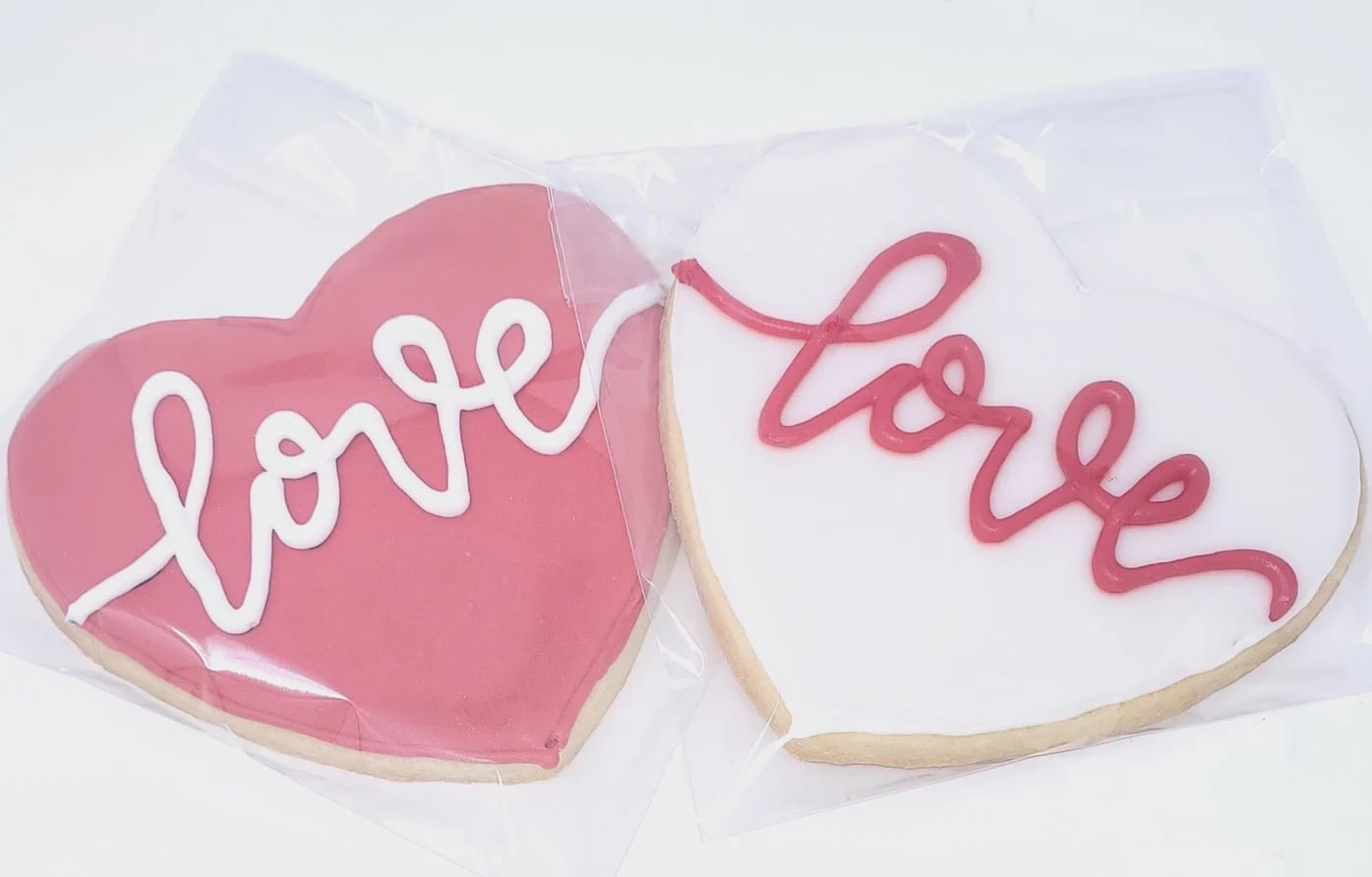 Valentines Love Heart Icing Cookie - Delicious Valentines Love Heart Icing Cookies is a delicious treat for your Valentine!