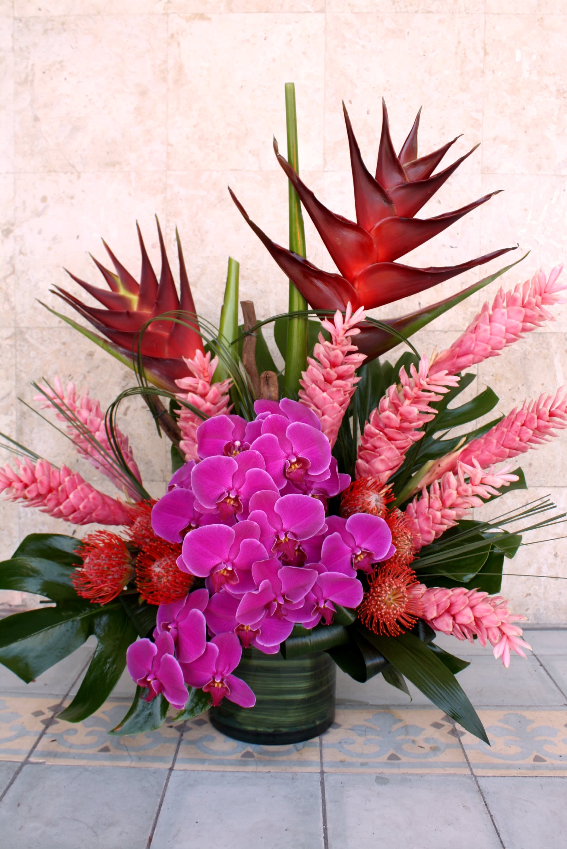 Havana oh na na - Stunning tropical beauty.