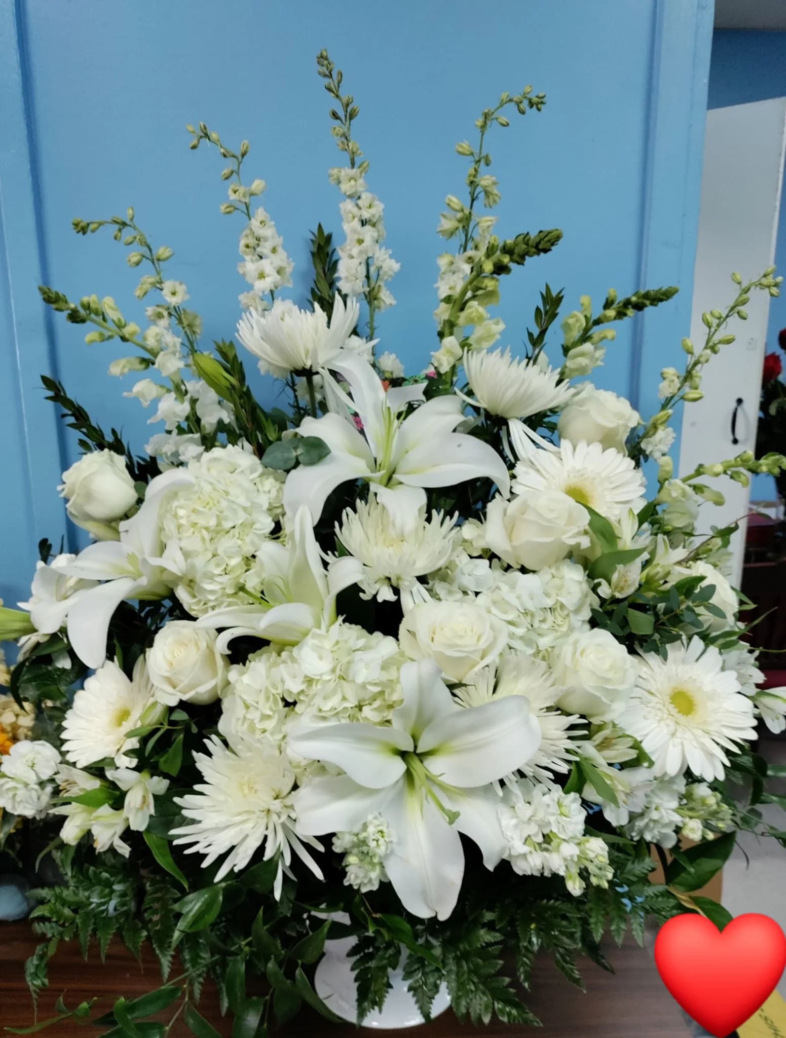 A FOND FAREWELL - SOLID WHITE STANDING FUNERAL BASKET