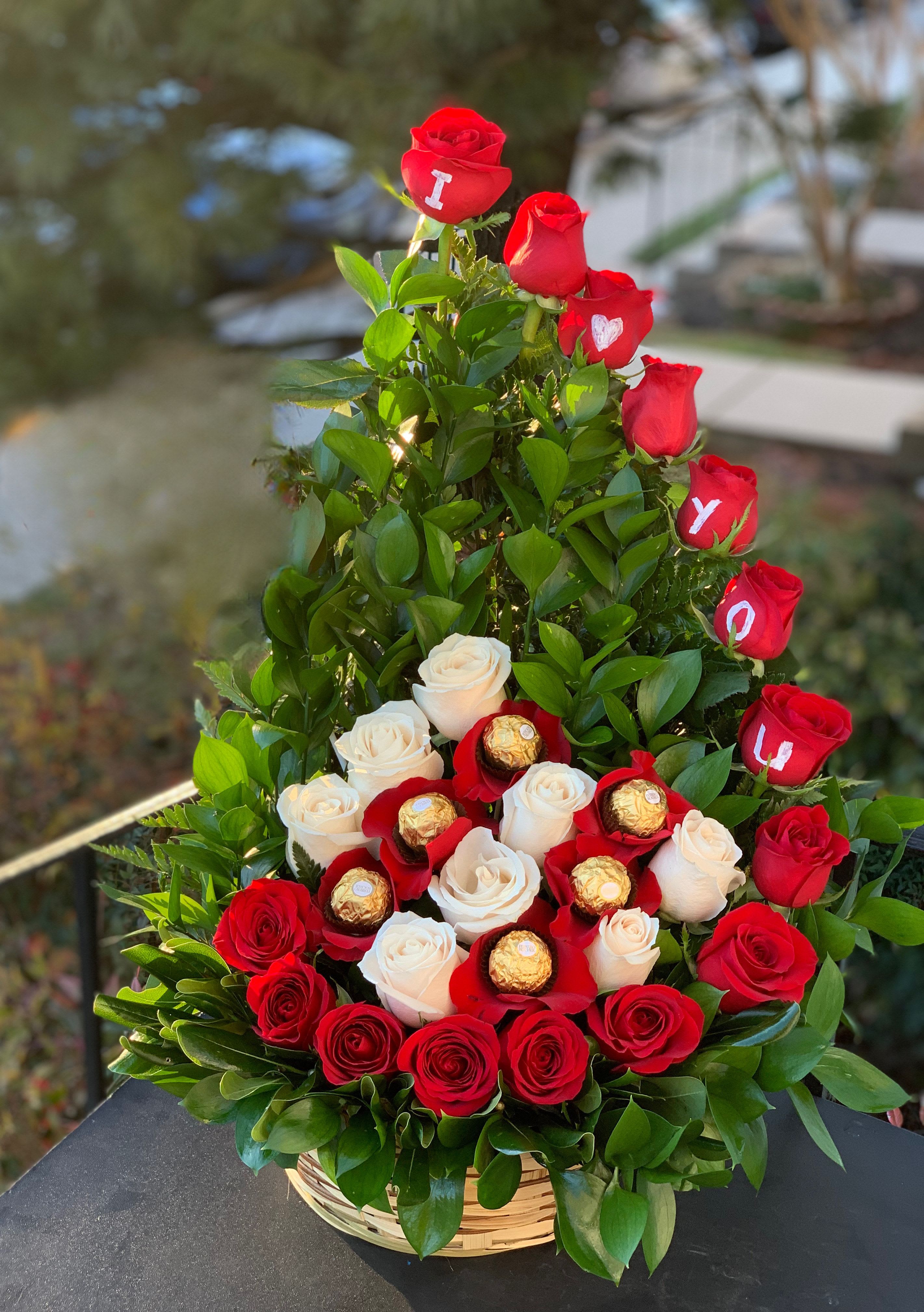 I Love you Design  - Perfect and romantic combination of red and white roses with chocolates 