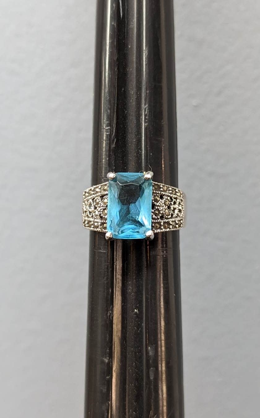 Aquamarine &amp; Marcasite Ring Size 7.5 - A stunning Aquamarine gemstone with amazing silverwork band and Marcasite accents. Ring Size 7.5