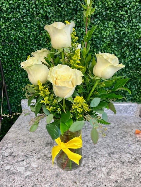 1/2 dozen white roses  - Beautiful 1/2 dozen white roses with a hint of yellow throughout the bouquet! Can make custom to order! 
