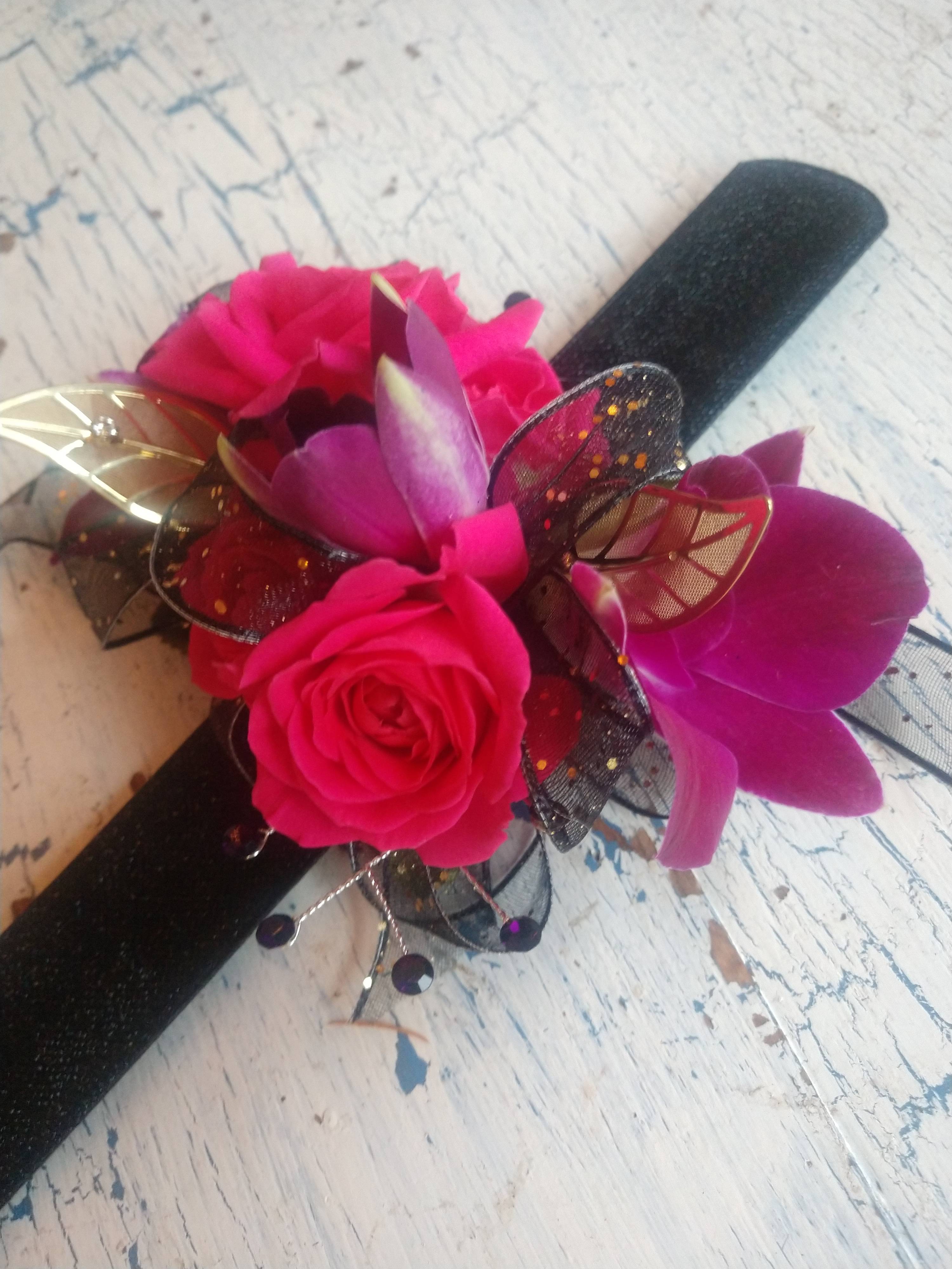 Stunning Wrist Corsage - Show stopping flowers! *Black slap wristlet included in cost of corsage.
