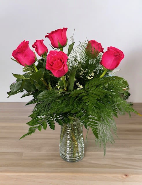 Half Dozen Roses - Half Dozen Rose arrangement.  Can be styled front facing or rounded.  Please specify.