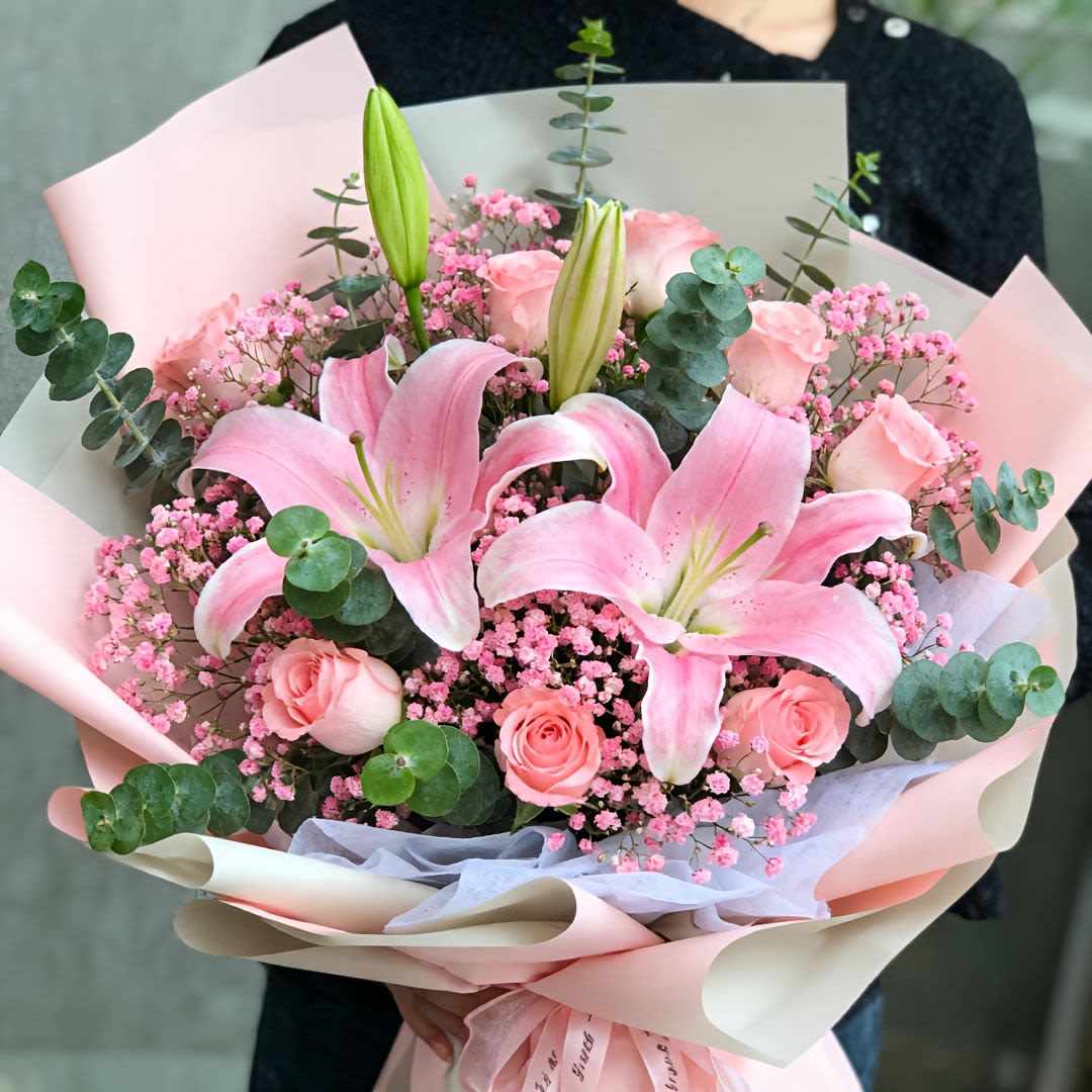 Love Me Hand Wrapped Bouquet - Surprise that special someone with a custom hand-wrapped bouquet filled with fresh premium blooms. Create a smile on her face today! The bouquet can be selected and created in any colors you prefer in our description at checkout.  *Vase is not included*