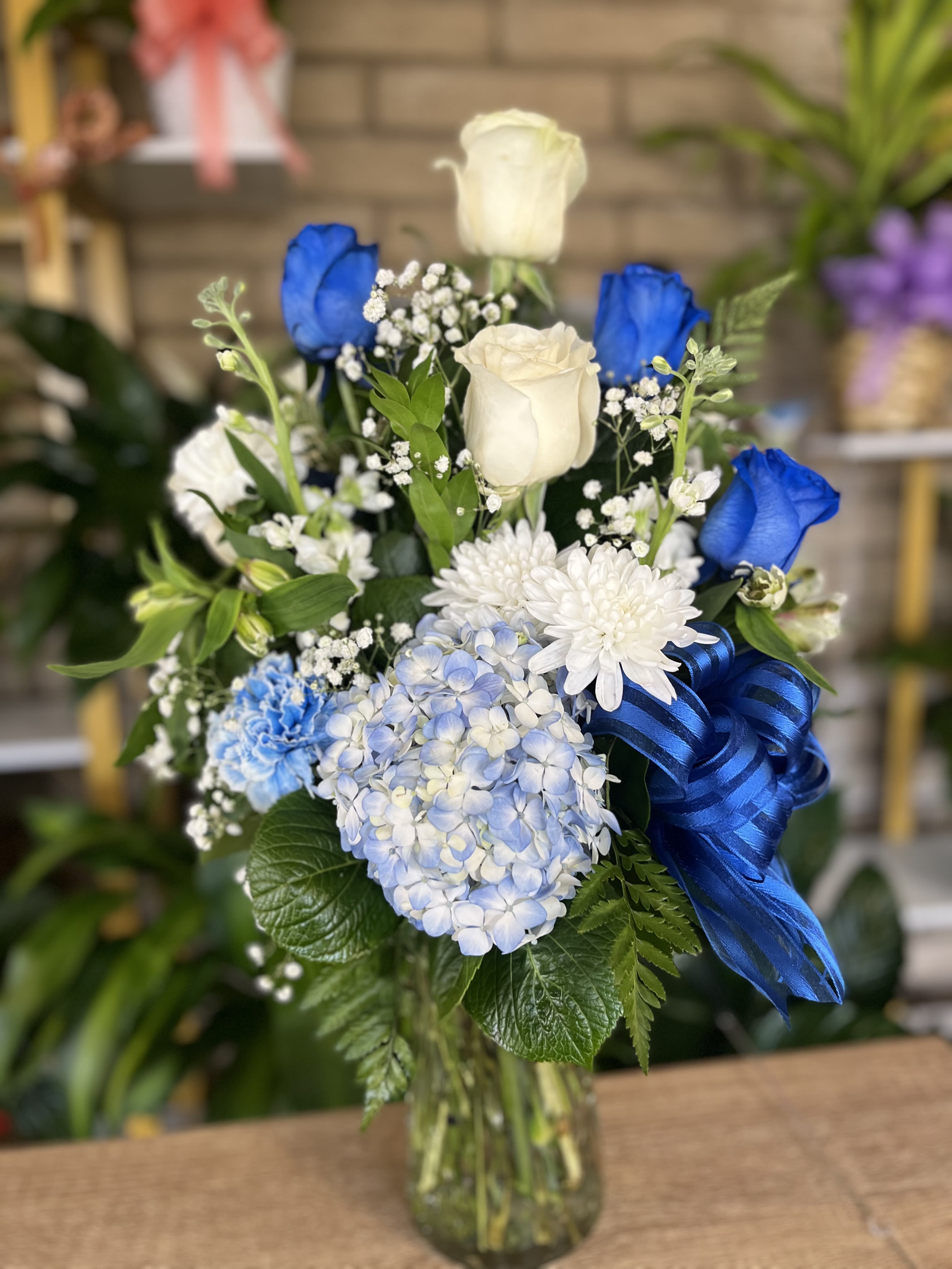 White &amp; Blue Beauty  - fresh blue and white flowers in vase with blue ribbon 