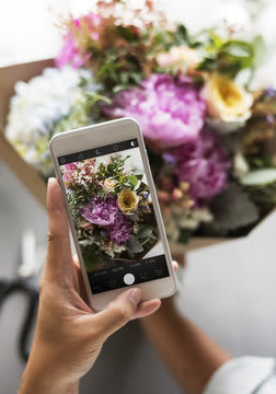 Floral Delivery Photo - You may add this charge to your order to receive an image of your outgoing order. Please include the phone number and/or email you would like the image sent to.