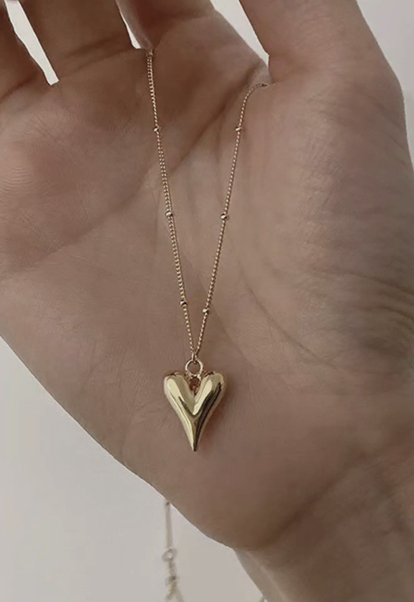 Heart Necklace - A pretty little heart necklace