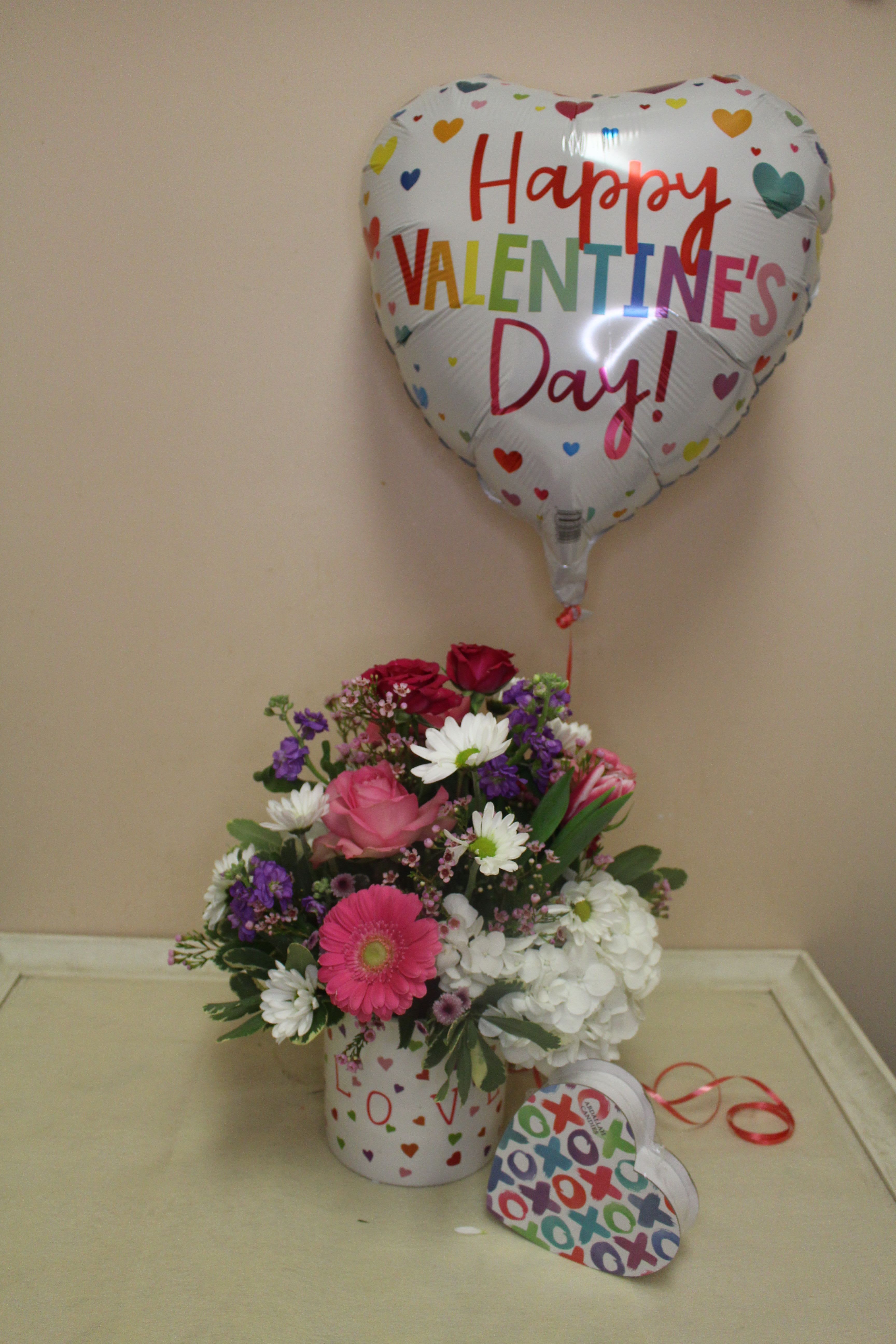 Conversation Love  - All in one, Flowers, chocolates and a balloon 