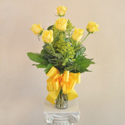 Half Dozen Roses - Half Dozen Roses available in a variety of colors. PLEASE PUT COLOR SELCETION IN SPECIAL INSTRUCTION. PINK, WHITE, YELLOW, LAVENDER, AND HOT PINK