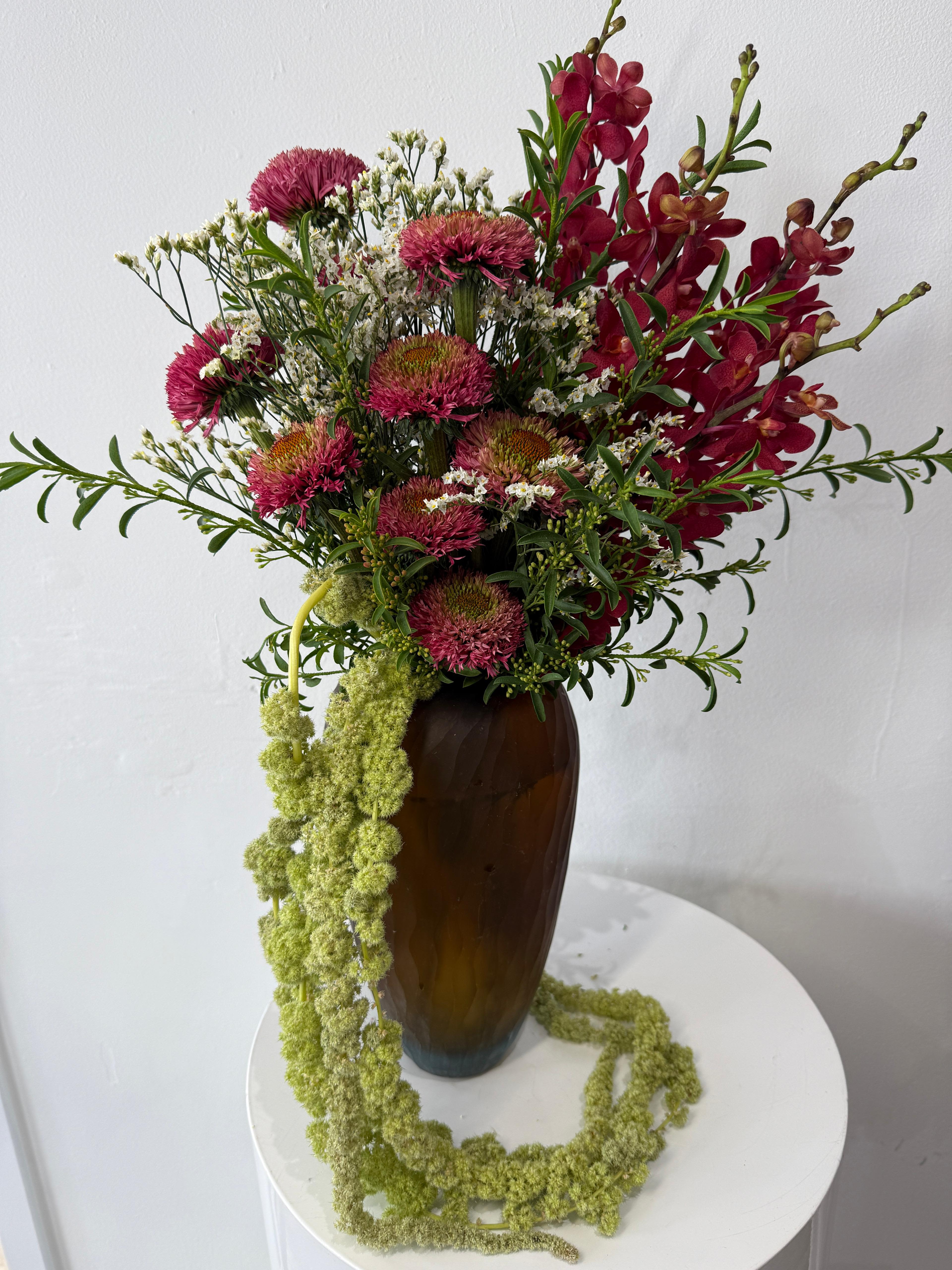 The Situationship - A very elegant, sophisticated and modern arrangement.