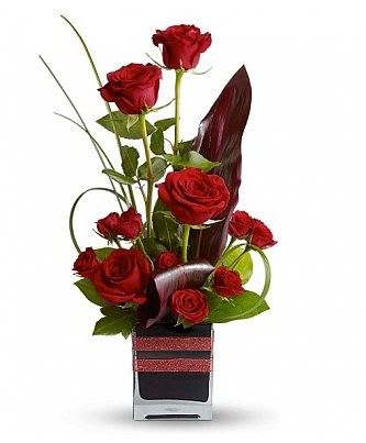Artful Roses - Not your traditional Rose arrangement 
