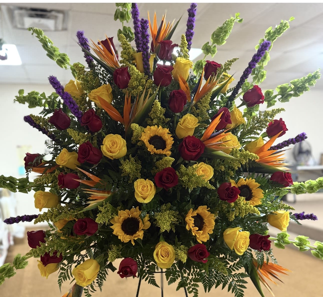 Standing Sun Flowers and Roses - Standing Roses and Sun Flowers 