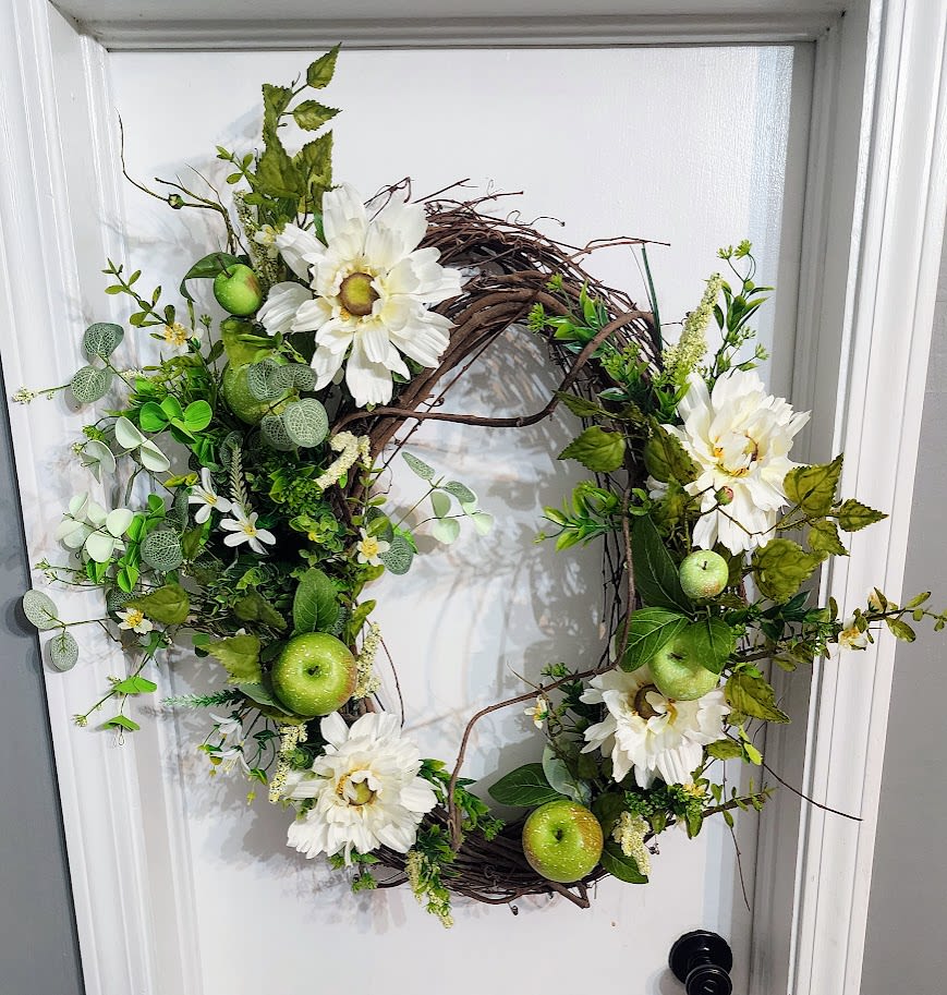 Apple Grapevine Wreath - This is a charming Grapevine Wreath with Green Apples and fantastic flowers. Perfect for late summer