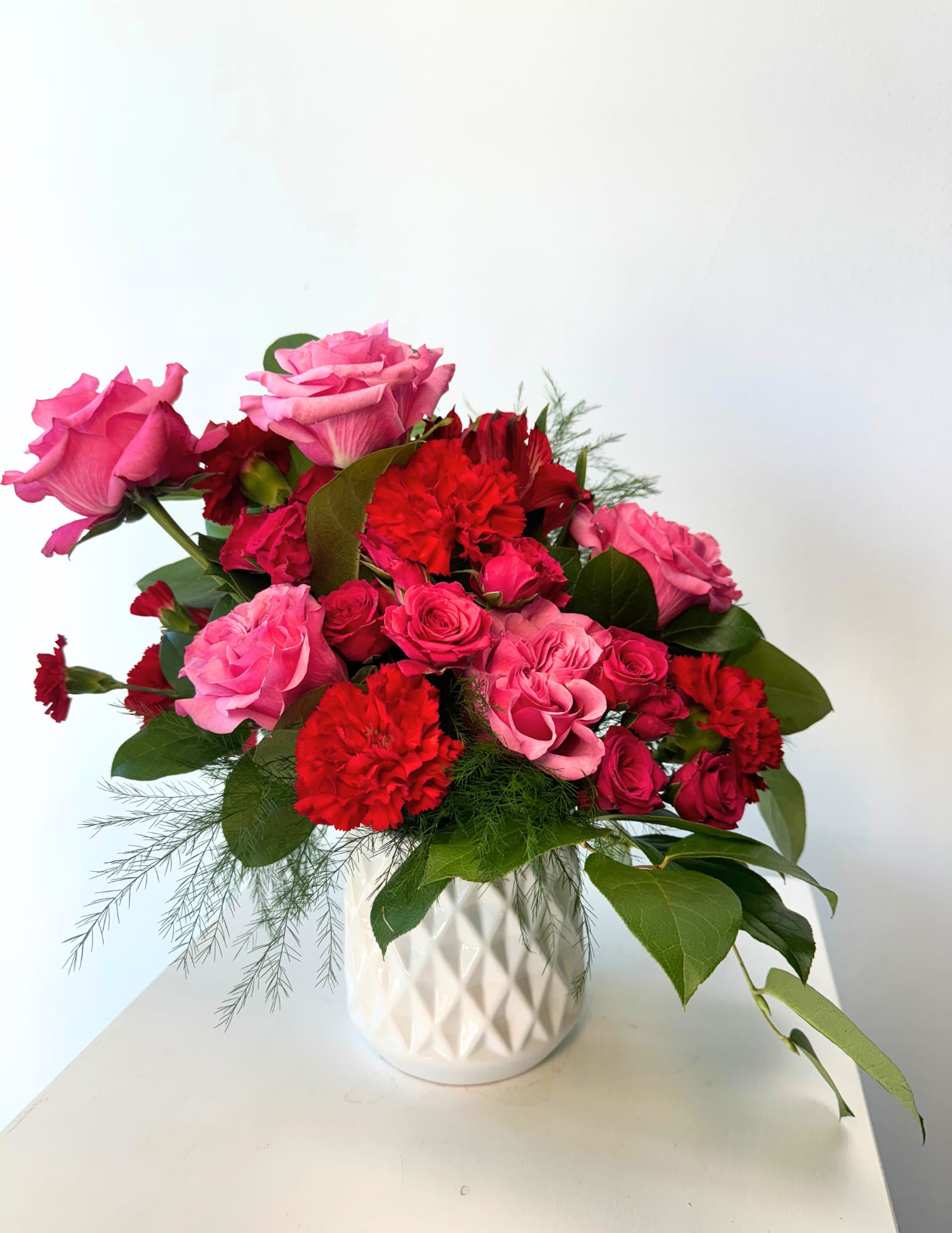 MI AMOR - A. stunning arrangement of red and pink blooms- perfect for the one who holds your heart.