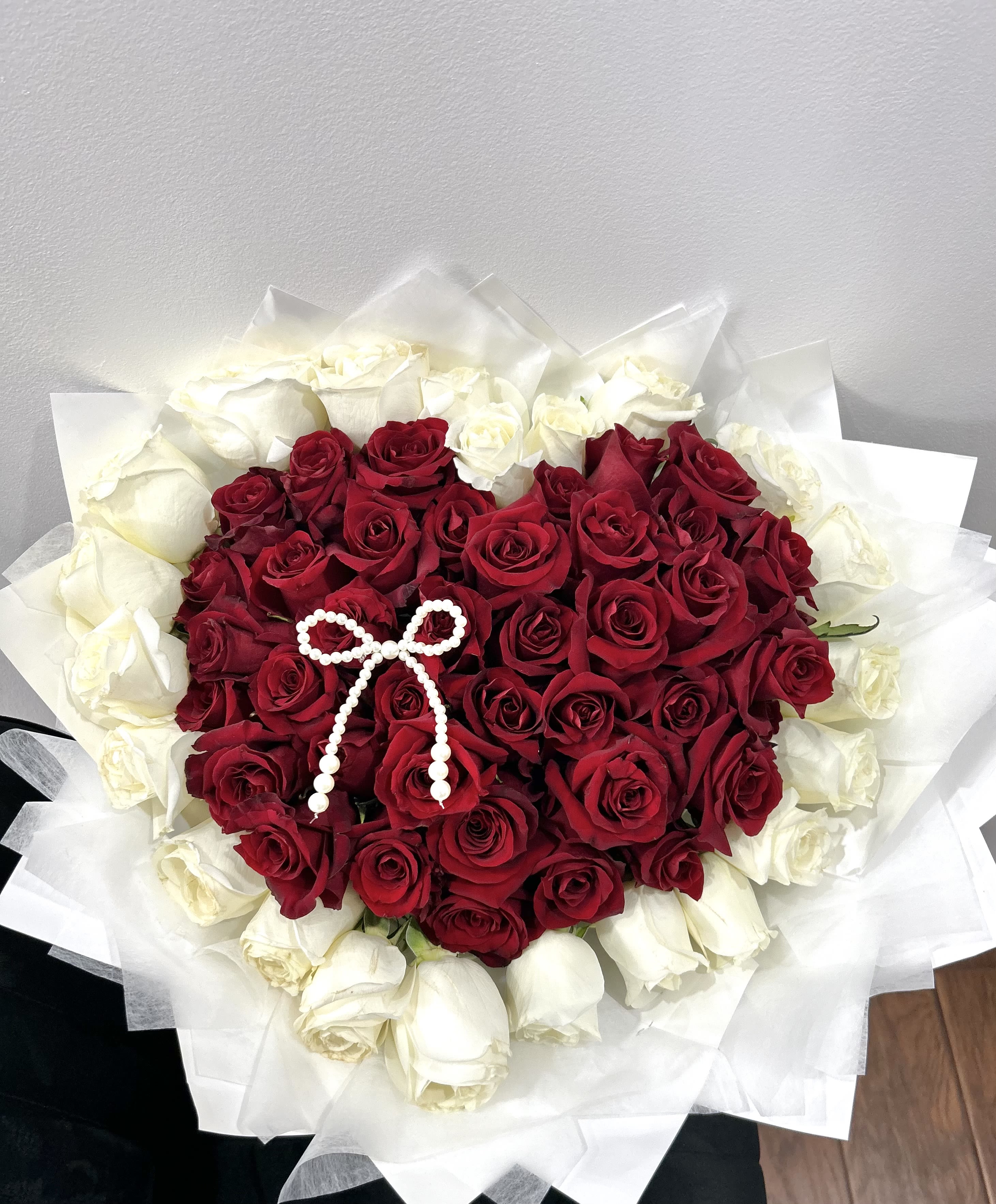 Love bouquet… - Large Heart Shape, Red and White Roses! A perfect gift for Valentine's Day, an Anniversary, or just a surprise gift..
