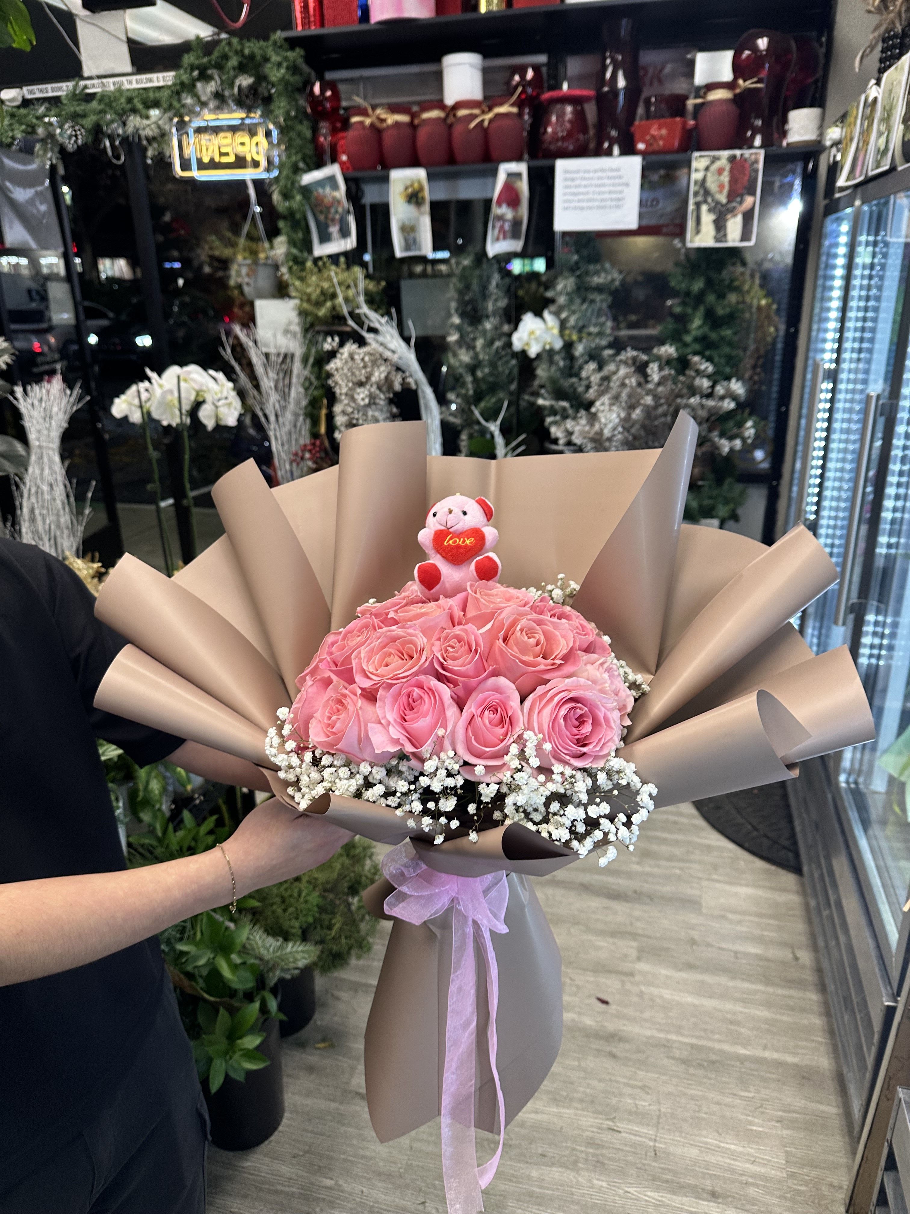 PINK ROSES Wrapping Bouquet - ONE DOZEN PINK ROSES