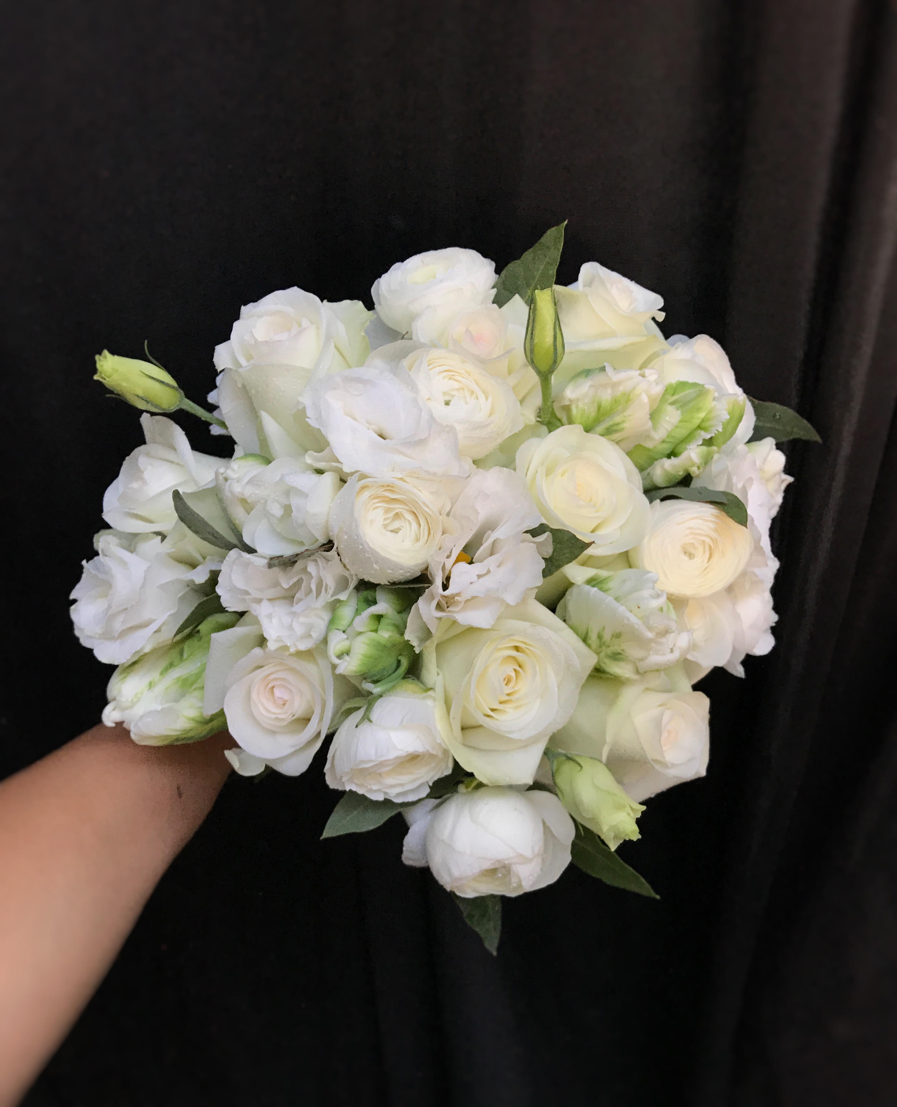 Freedom - Pure white flowers combination Hand Tied Bouquet without vase