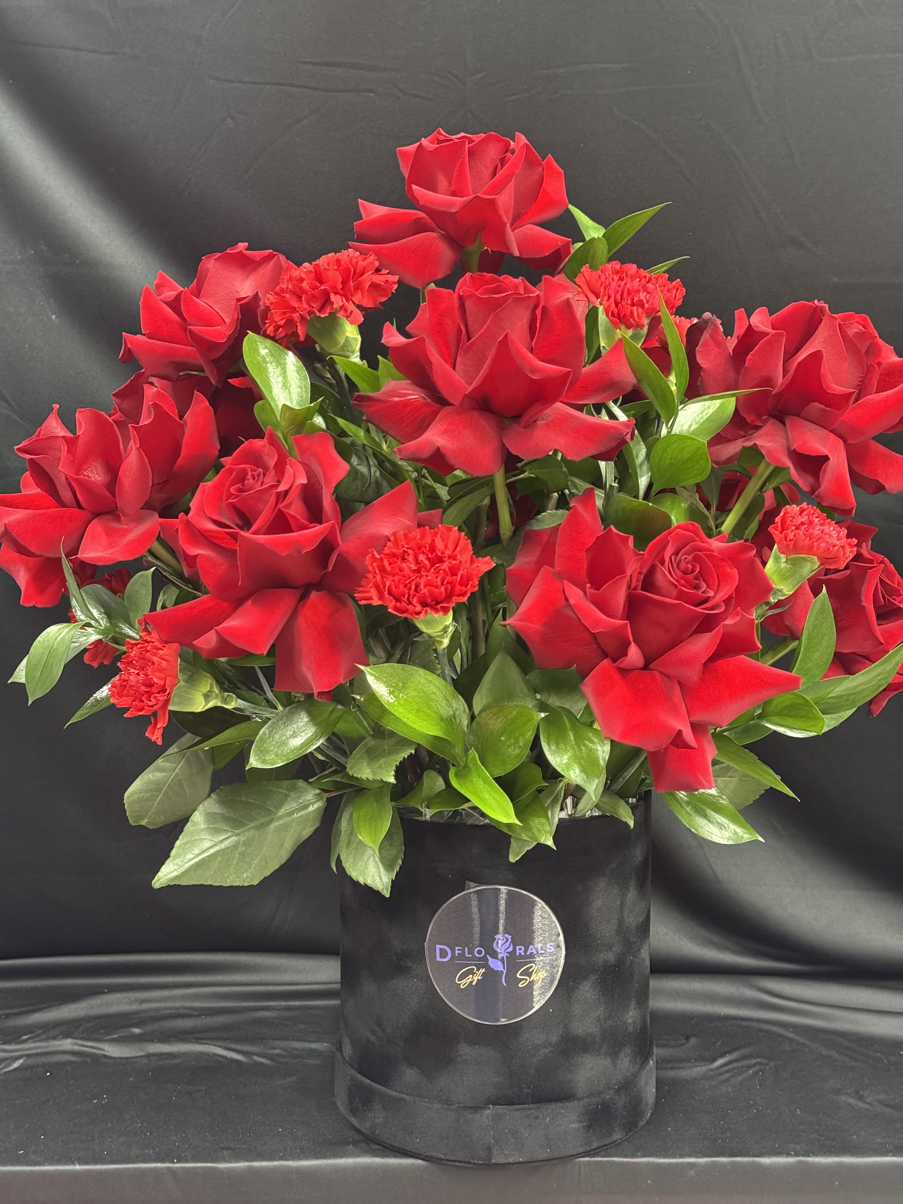 Blooming Box with Red Roses - Blooming box with red roses and red coronations 