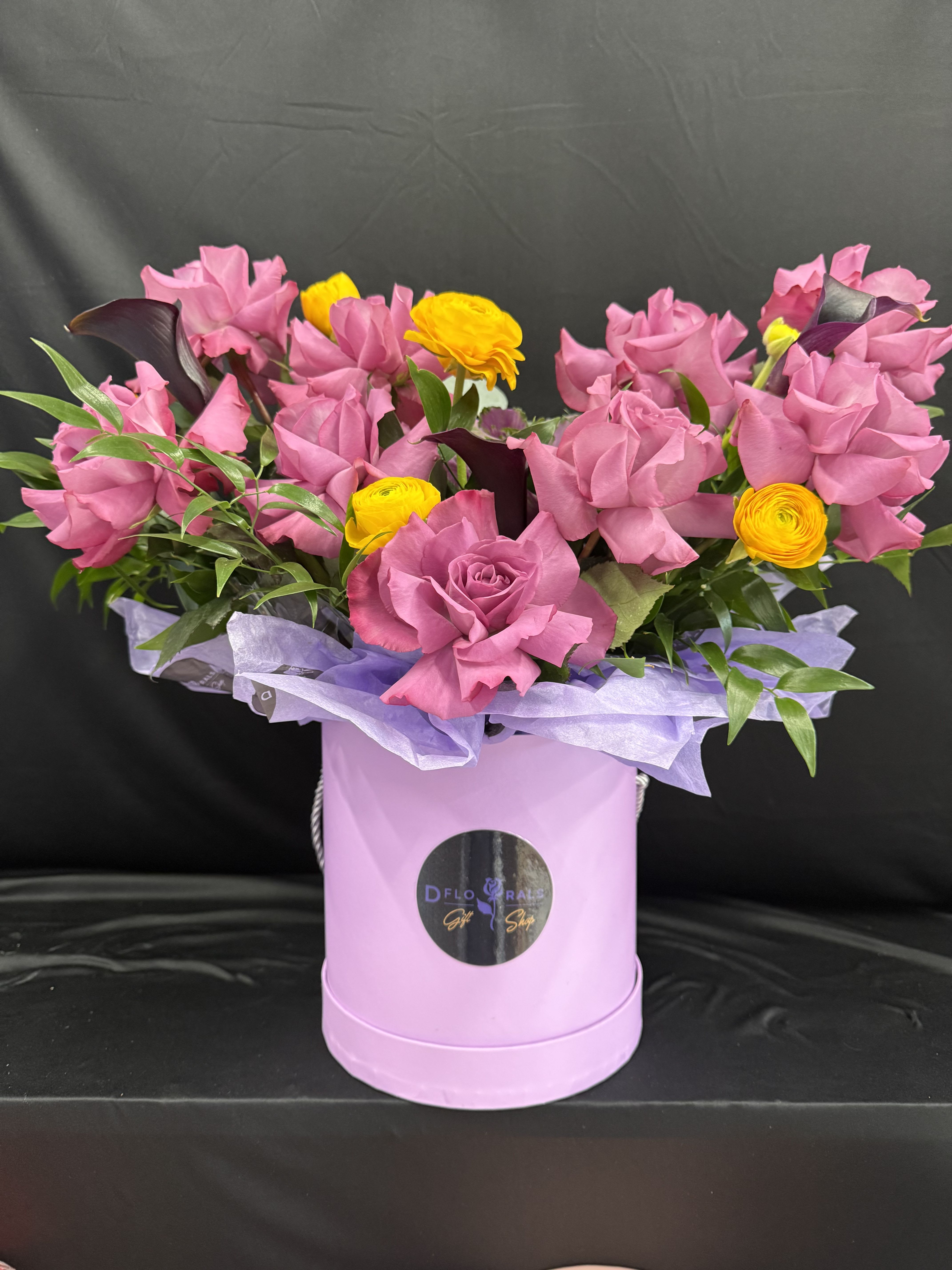 Purple blooming box - Purple blooming box with purple roses