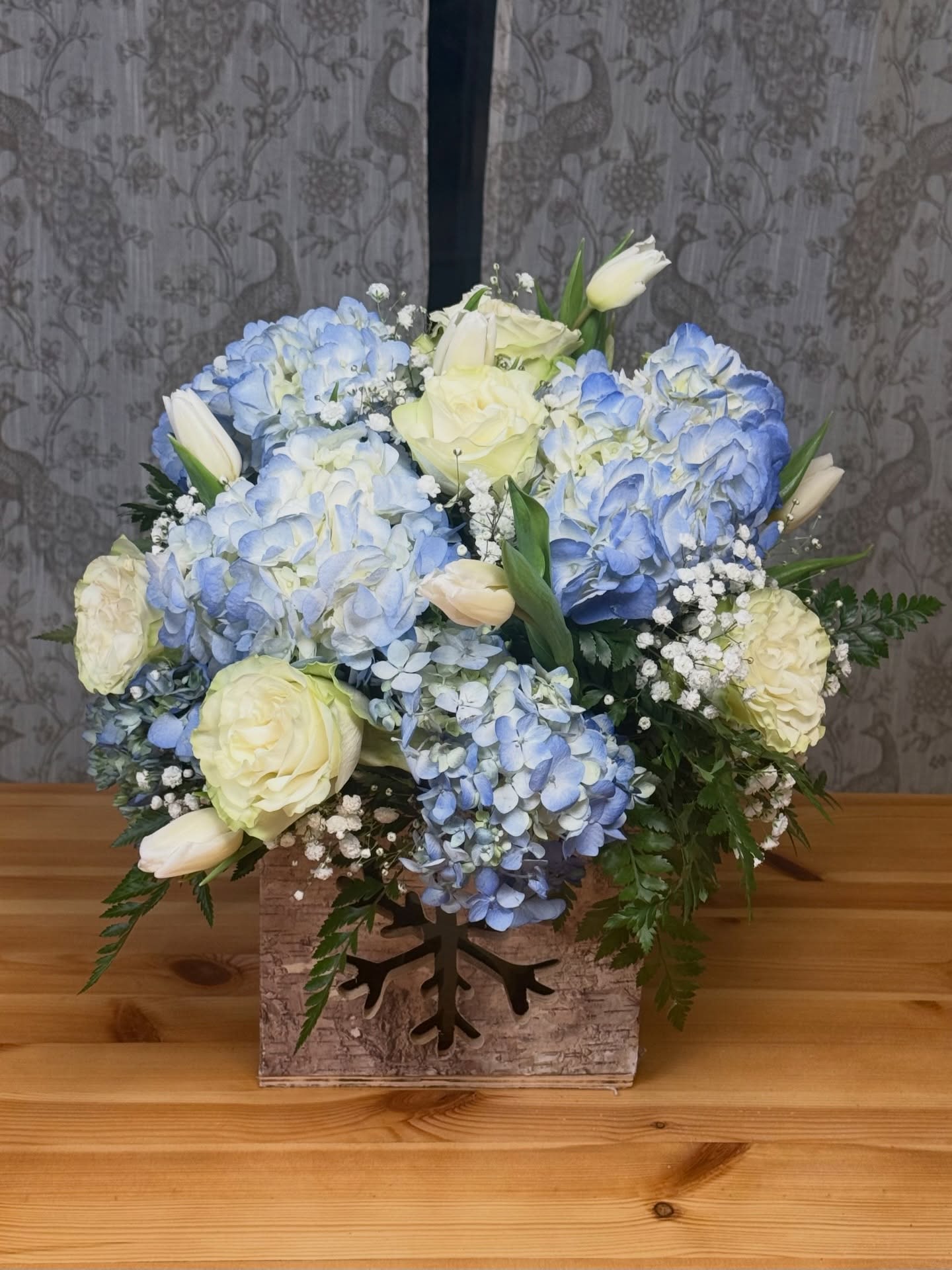 Capricorn Snowfall - Beautiful mix of light blues &amp; whites.. The winter colors that say Beautiful January