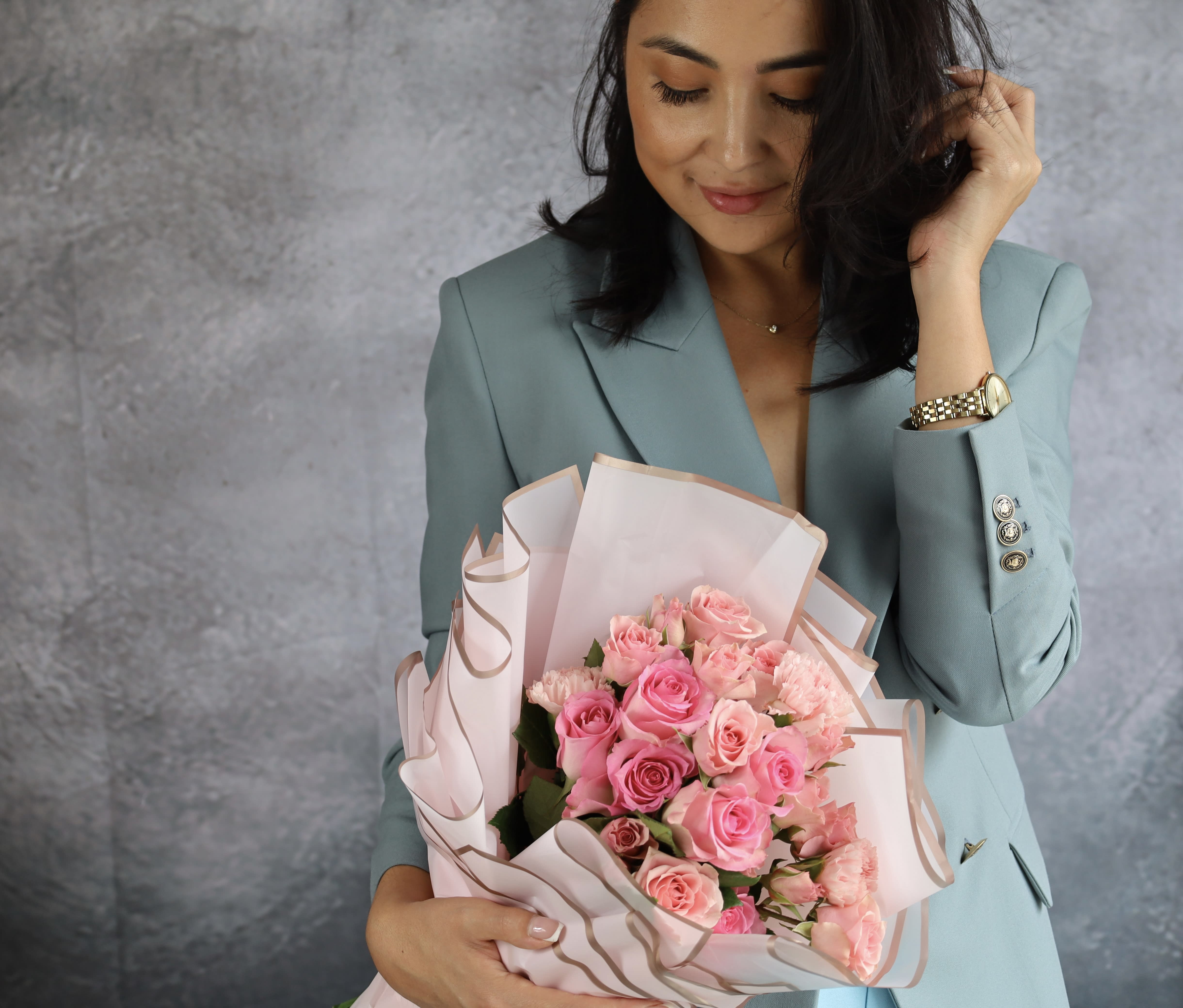 Charming Dreams Bouquet - Bouquet of Pink roses