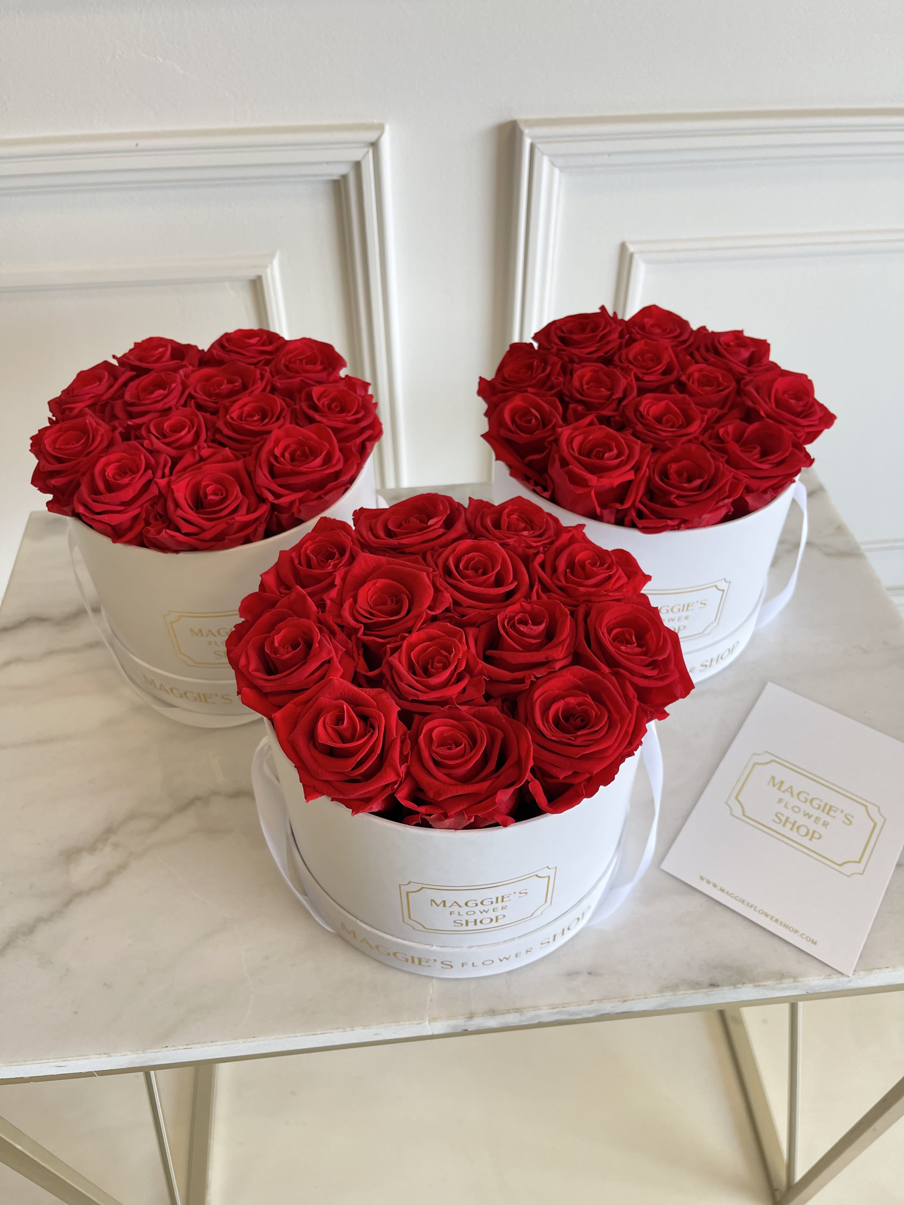 MFS Eternity Roses (Red) Mini Box  - MFS Eternity Roses   Real roses that can last up to 3 years.   Signature box   Mini box has approx 12 roses