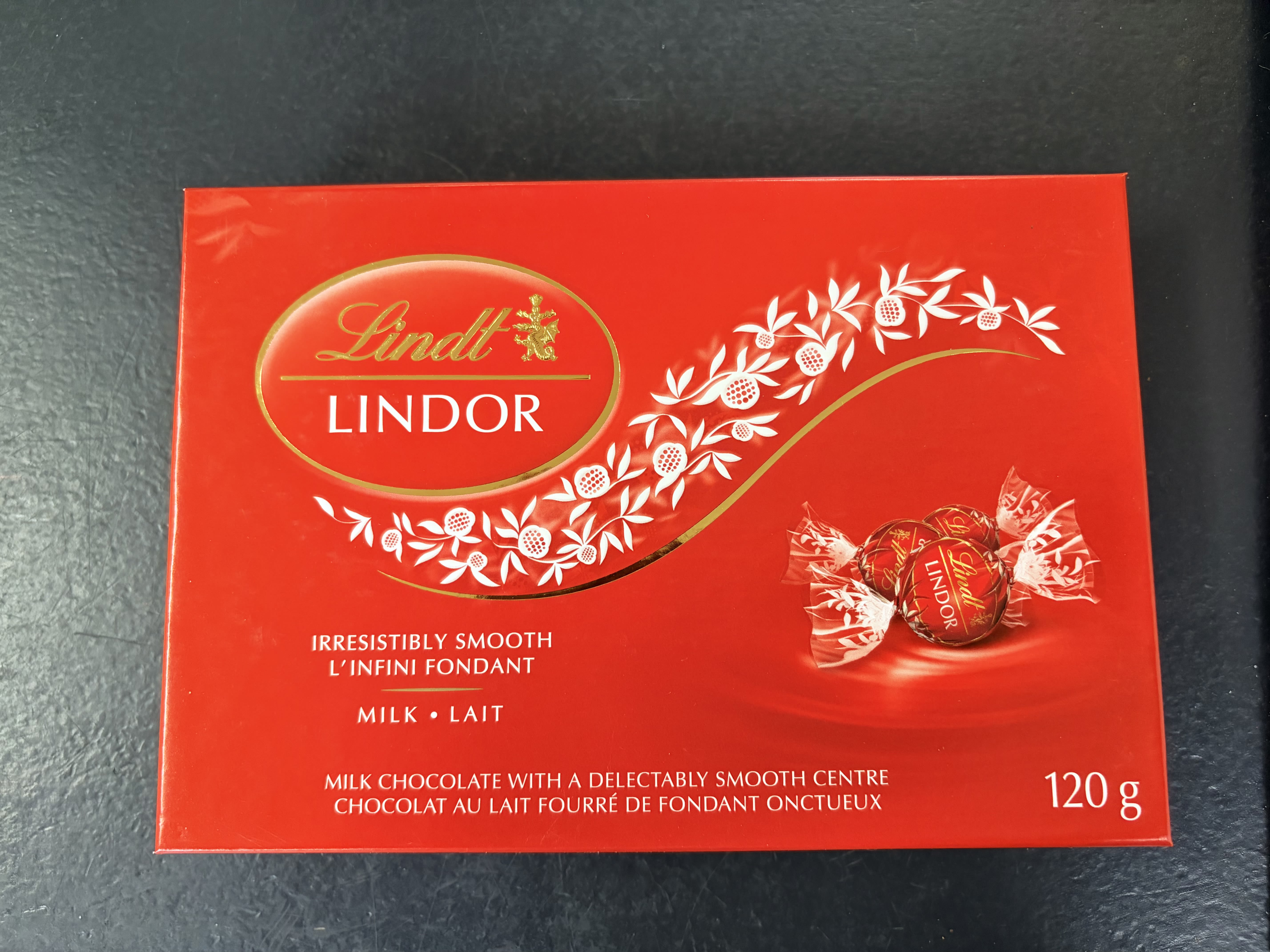 Lindor Chocolates  - Boxed Lindor Chocolates 120g